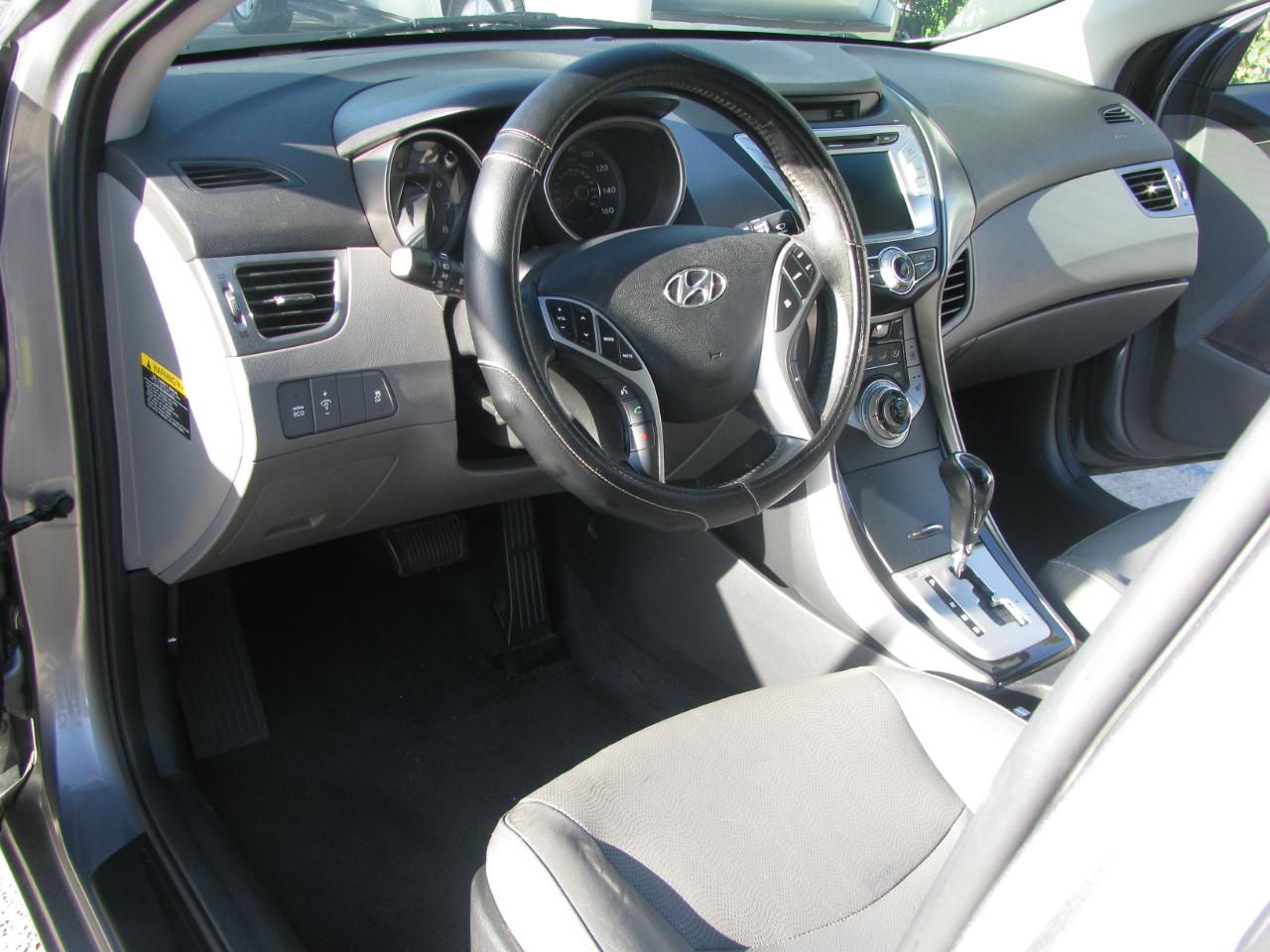 Hyundai Elantra 4dr Sdn Auto Limited PZEV (Ulsan Plant) 2012