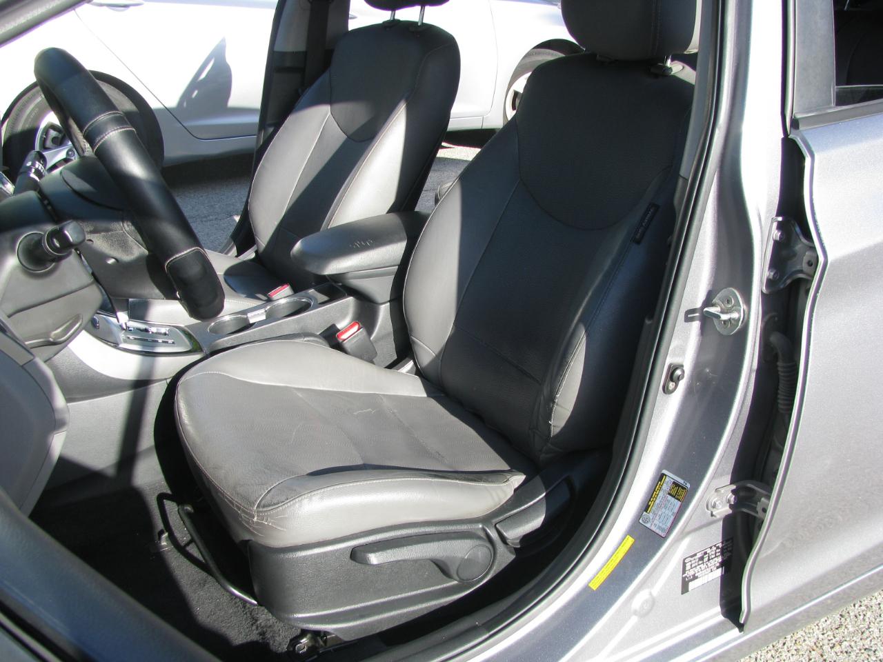 Hyundai Elantra 4dr Sdn Auto Limited PZEV (Ulsan Plant) 2012