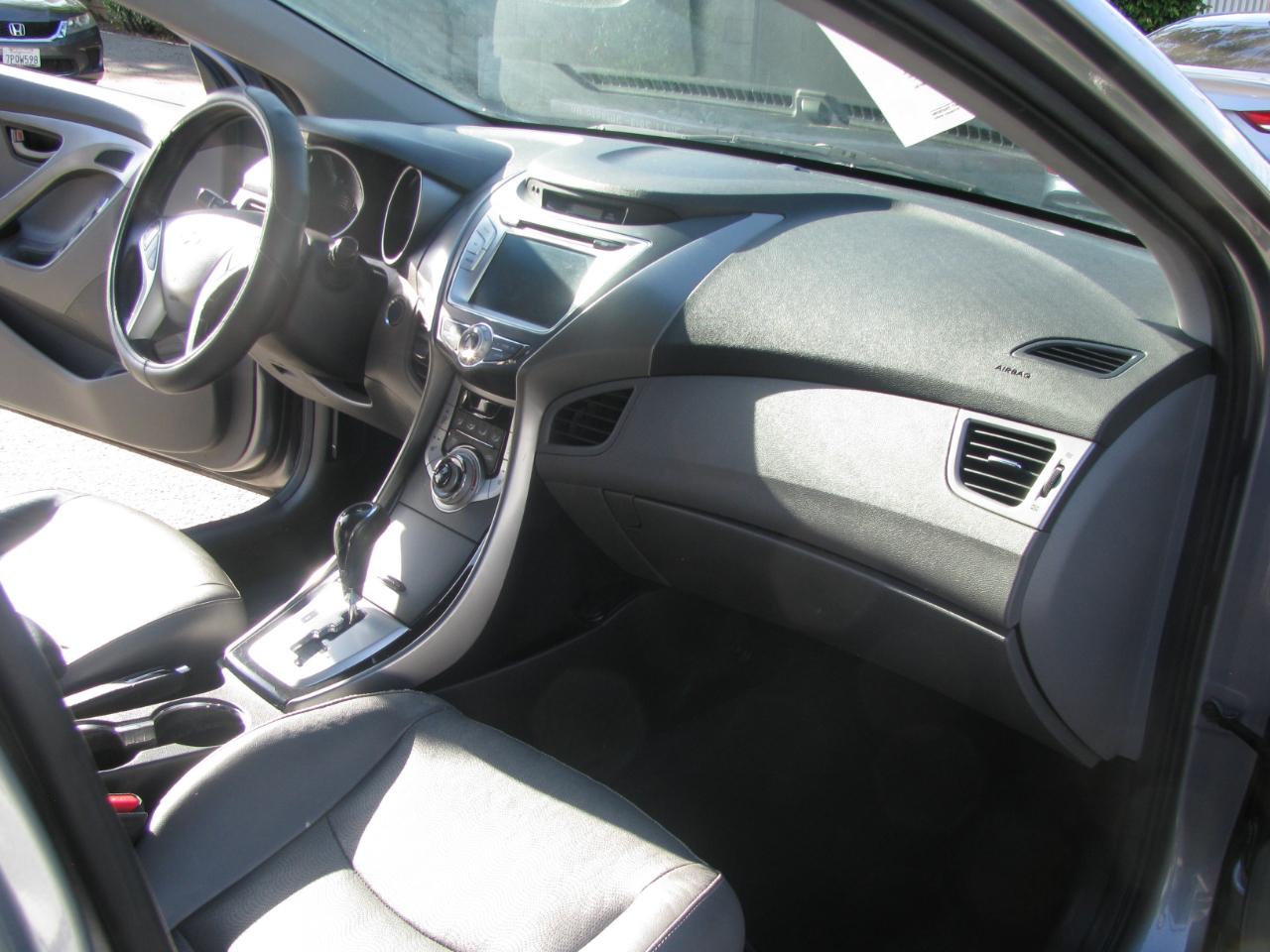 Hyundai Elantra 4dr Sdn Auto Limited PZEV (Ulsan Plant) 2012