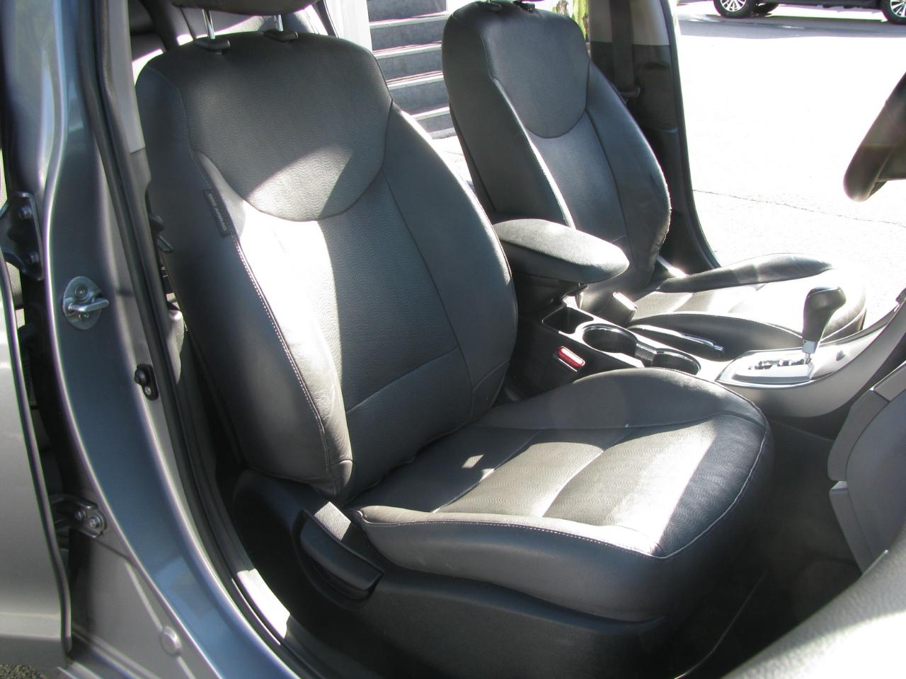 Hyundai Elantra 4dr Sdn Auto Limited PZEV (Ulsan Plant) 2012