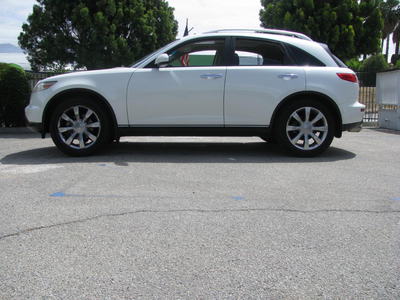 Infiniti FX35 4dr 2WD 2004