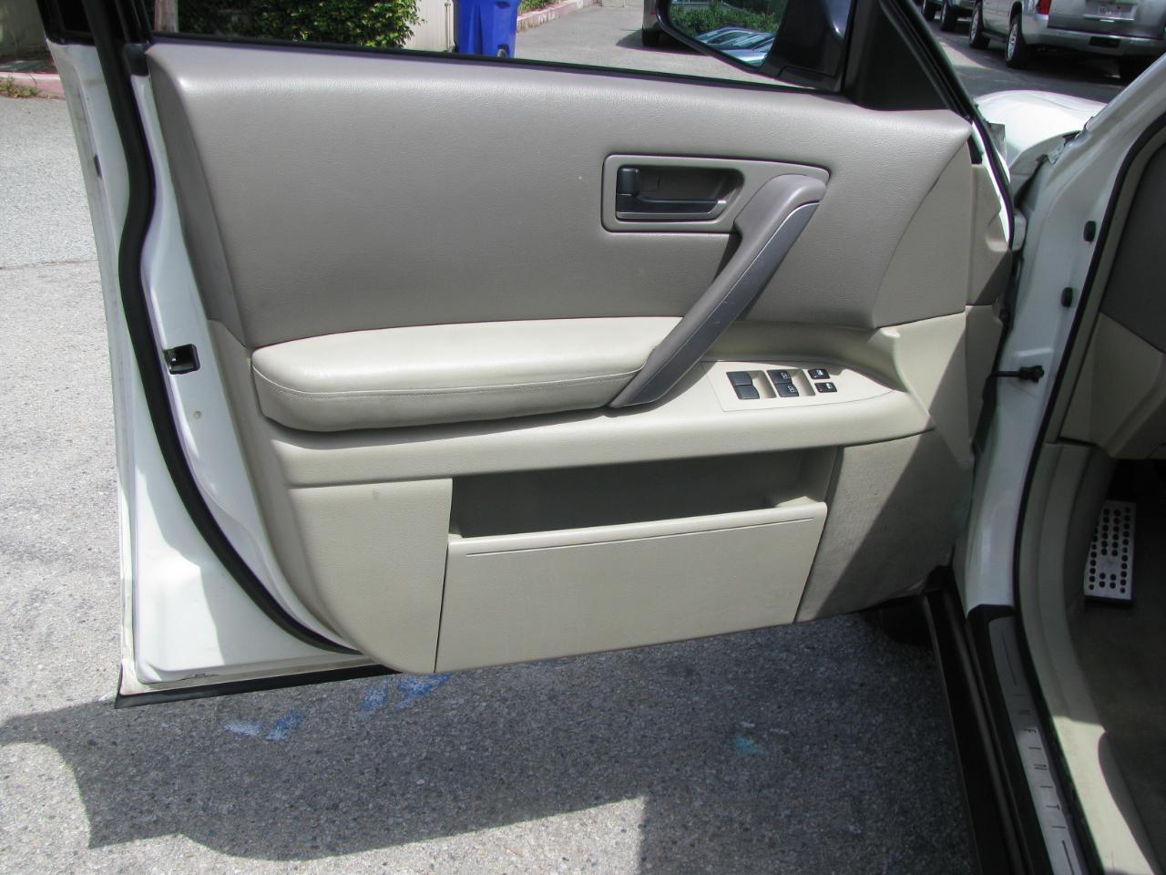 Infiniti FX35 4dr 2WD 2004