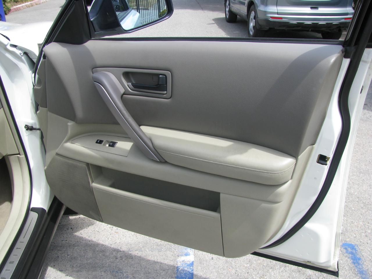 Infiniti FX35 4dr 2WD 2004