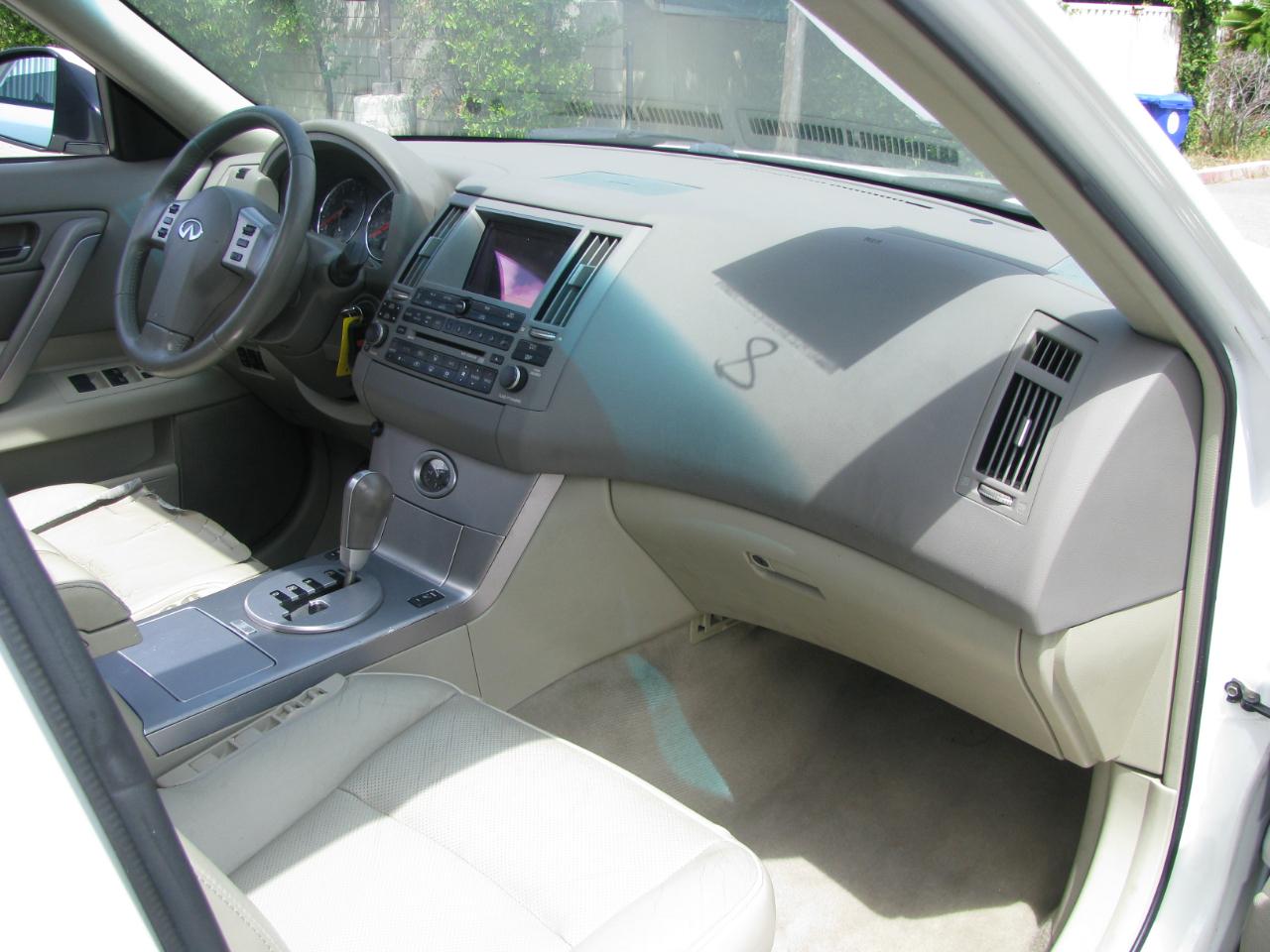 Infiniti FX35 4dr 2WD 2004