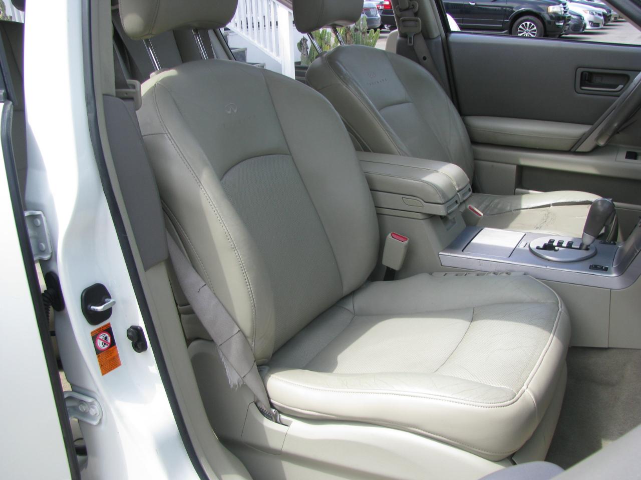 Infiniti FX35 4dr 2WD 2004