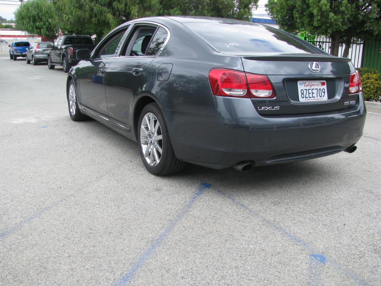 Lexus GS 300 4dr Sdn RWD 2006