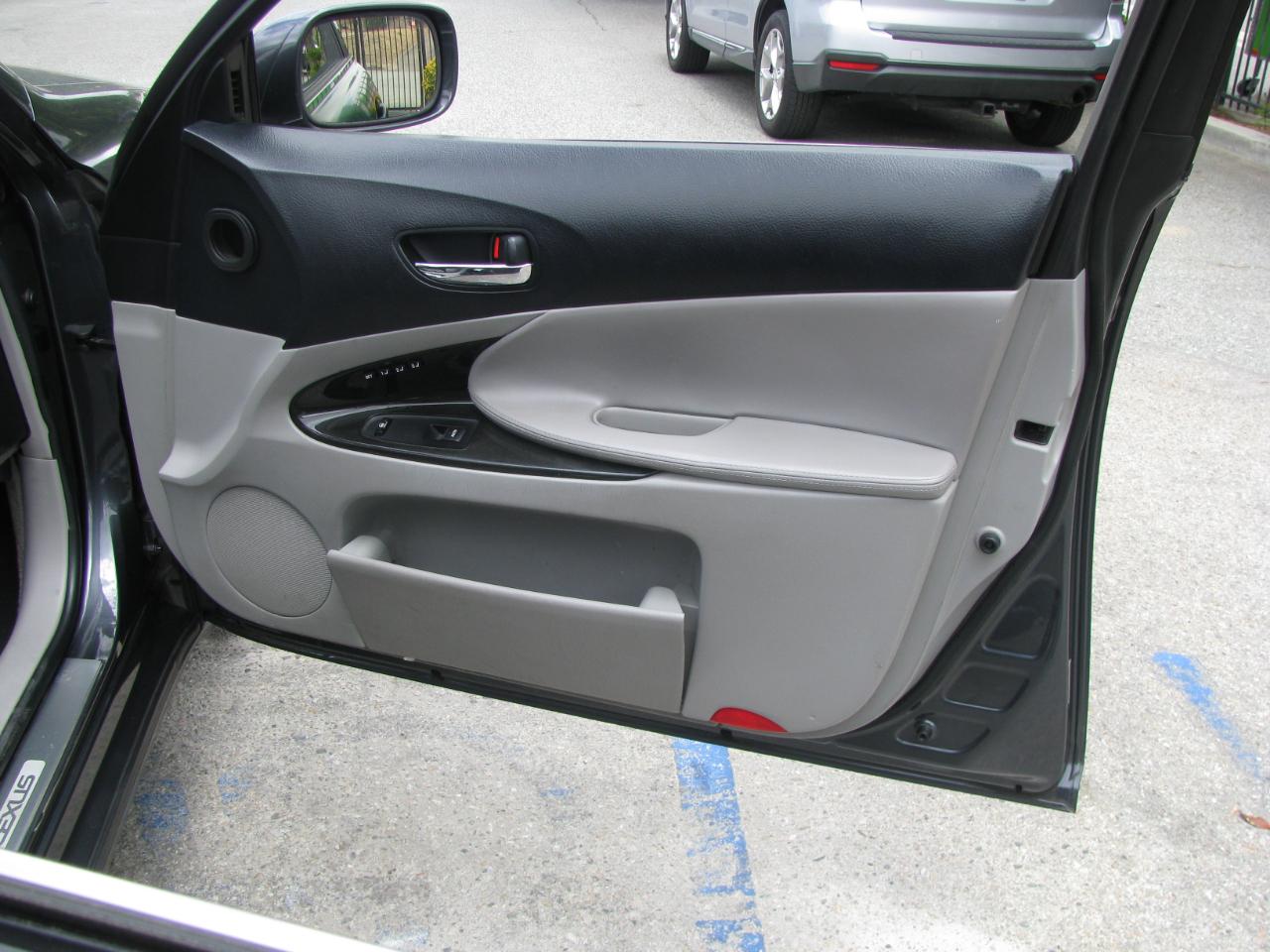 Lexus GS 300 4dr Sdn RWD 2006