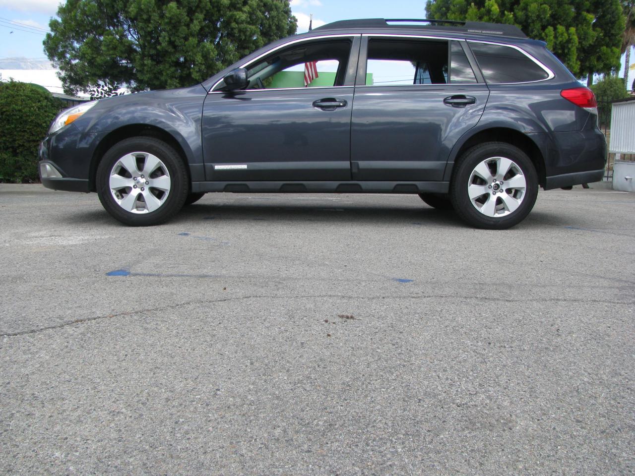 2010 Subaru Outback 4dr Wgn H4 Auto 2.5i Premium All-Weather