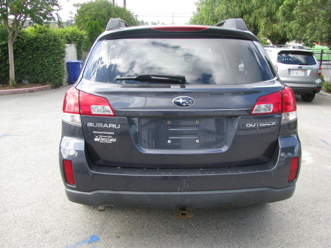Subaru Outback 4dr Wgn H4 Auto 2.5i Premium All-Weather 2010