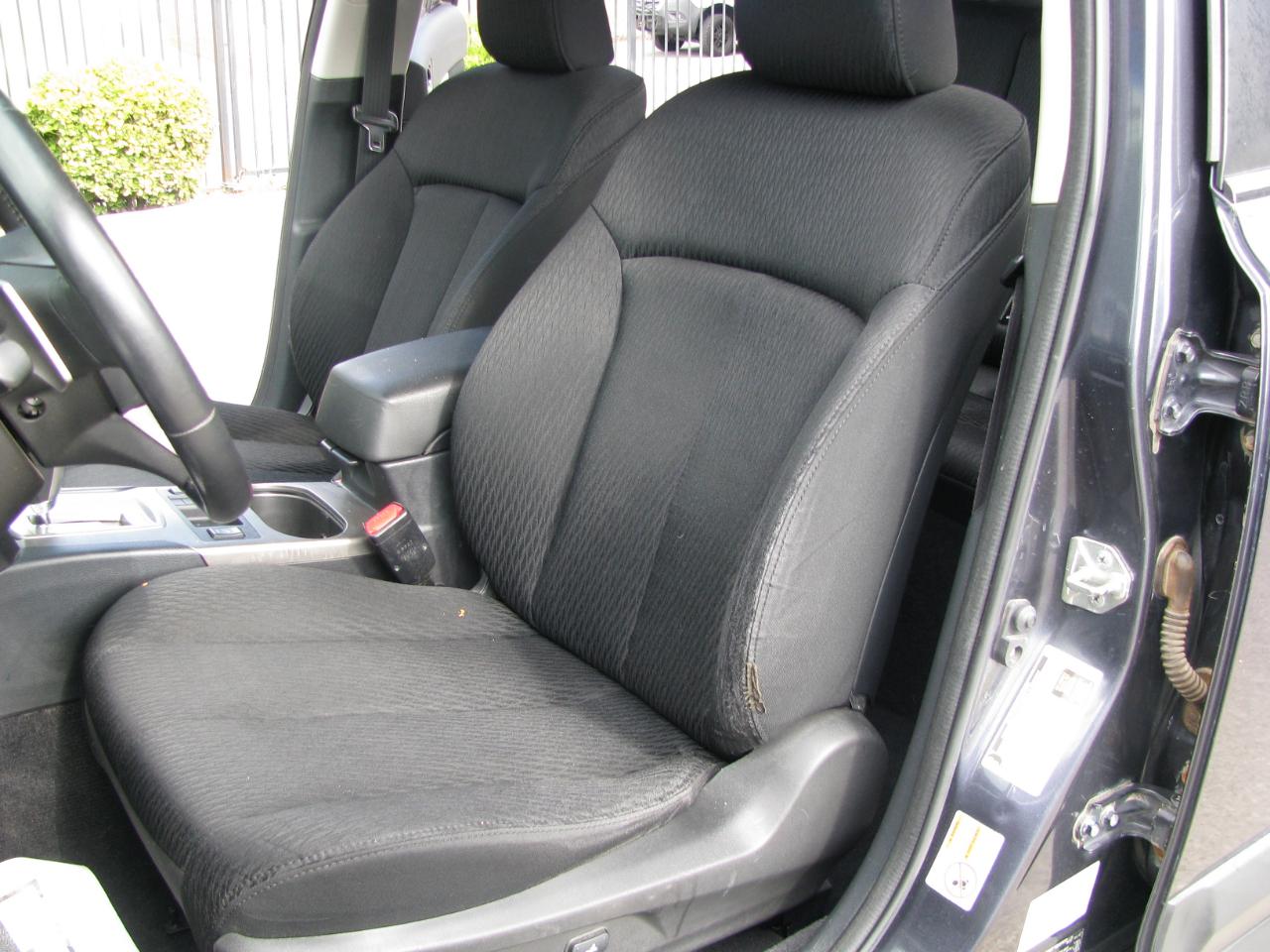 Subaru Outback 4dr Wgn H4 Auto 2.5i Premium All-Weather 2010