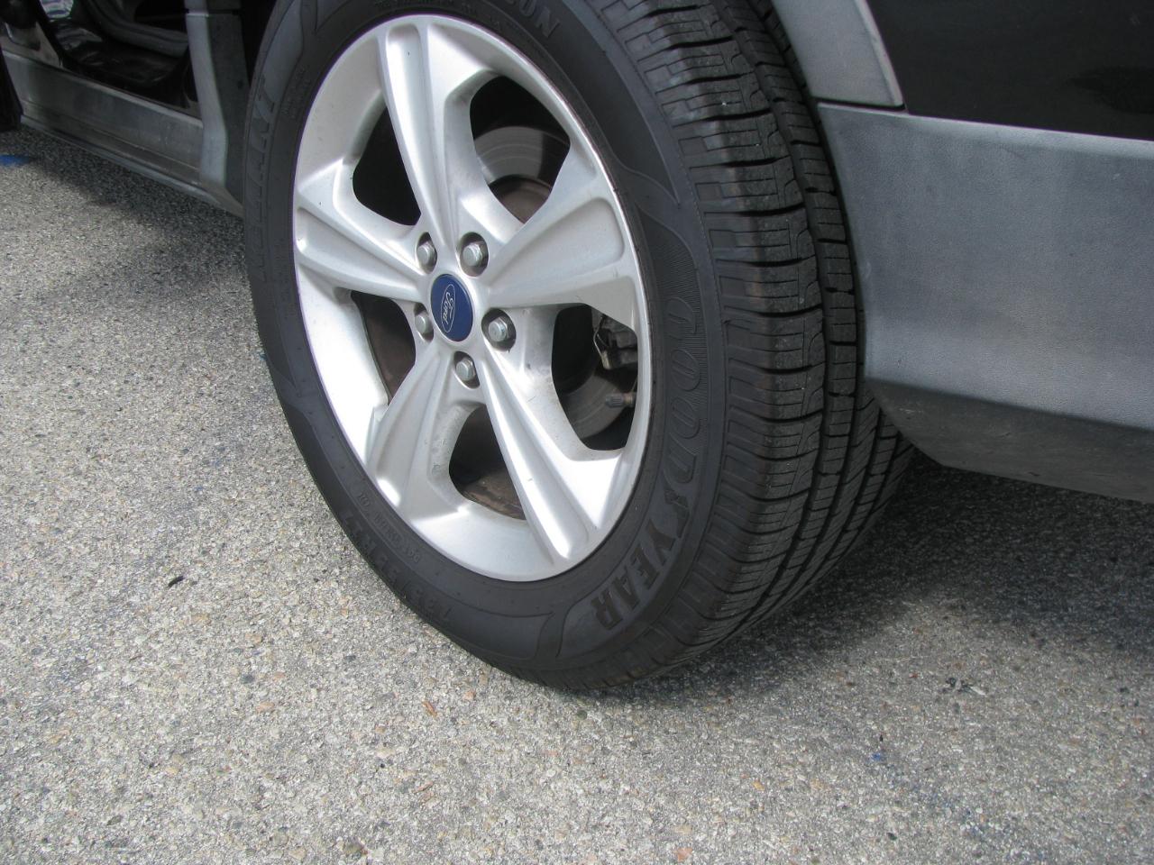 Ford Escape FWD 4dr SE 2015