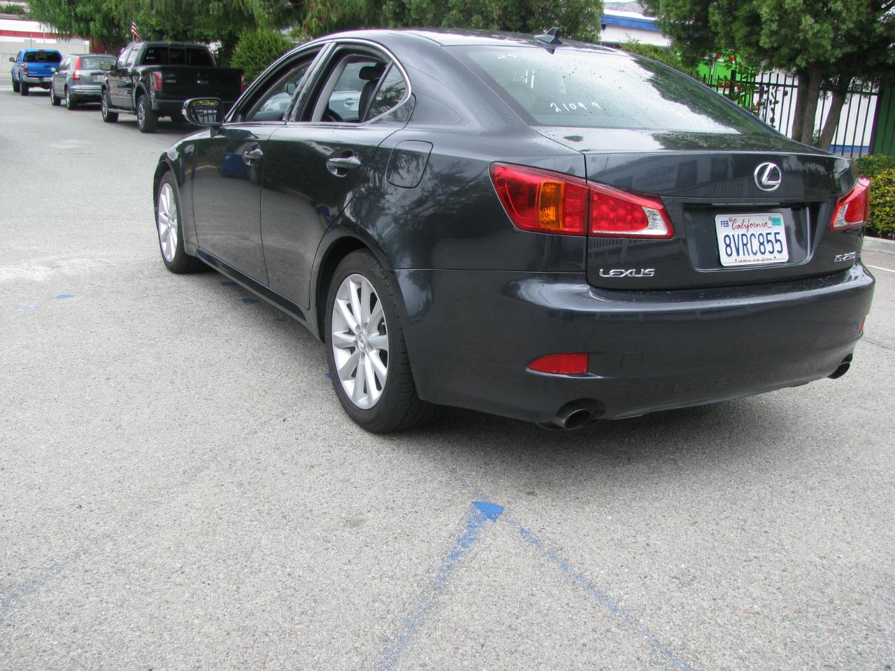 Lexus IS 250 4dr Sport Sdn Auto RWD 2009