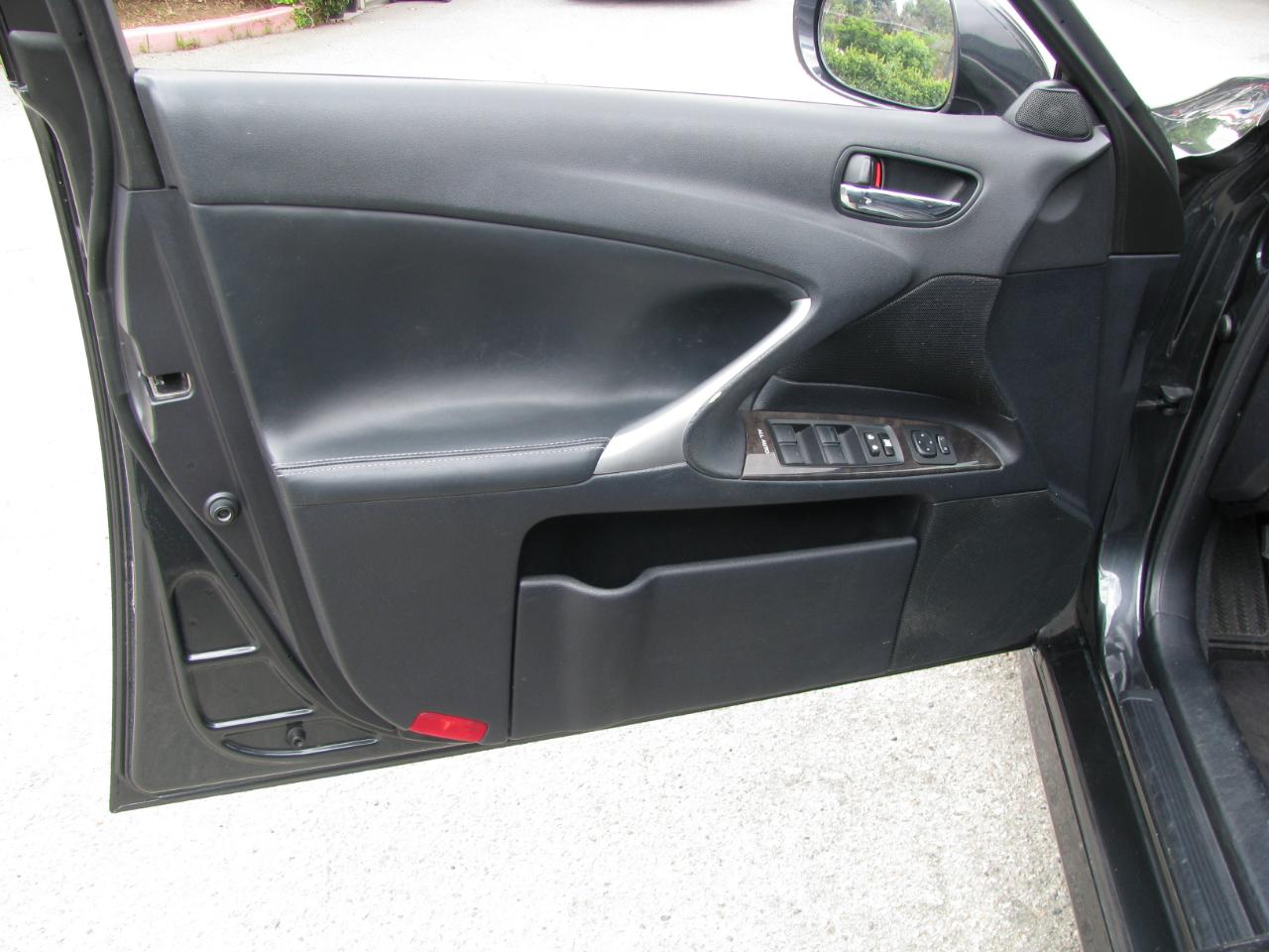 Lexus IS 250 4dr Sport Sdn Auto RWD 2009