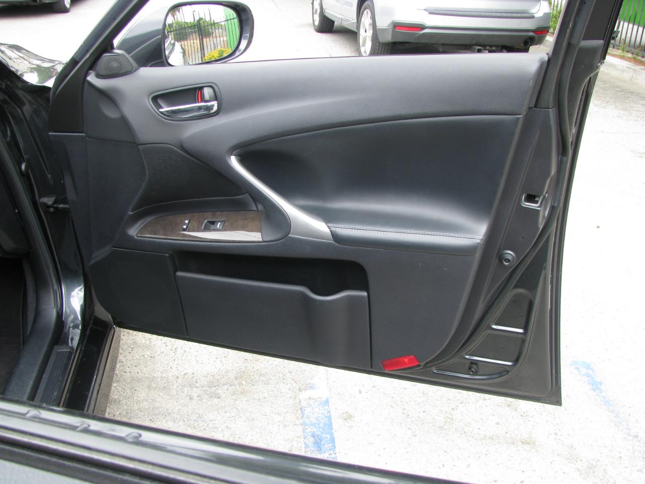 Lexus IS 250 4dr Sport Sdn Auto RWD 2009