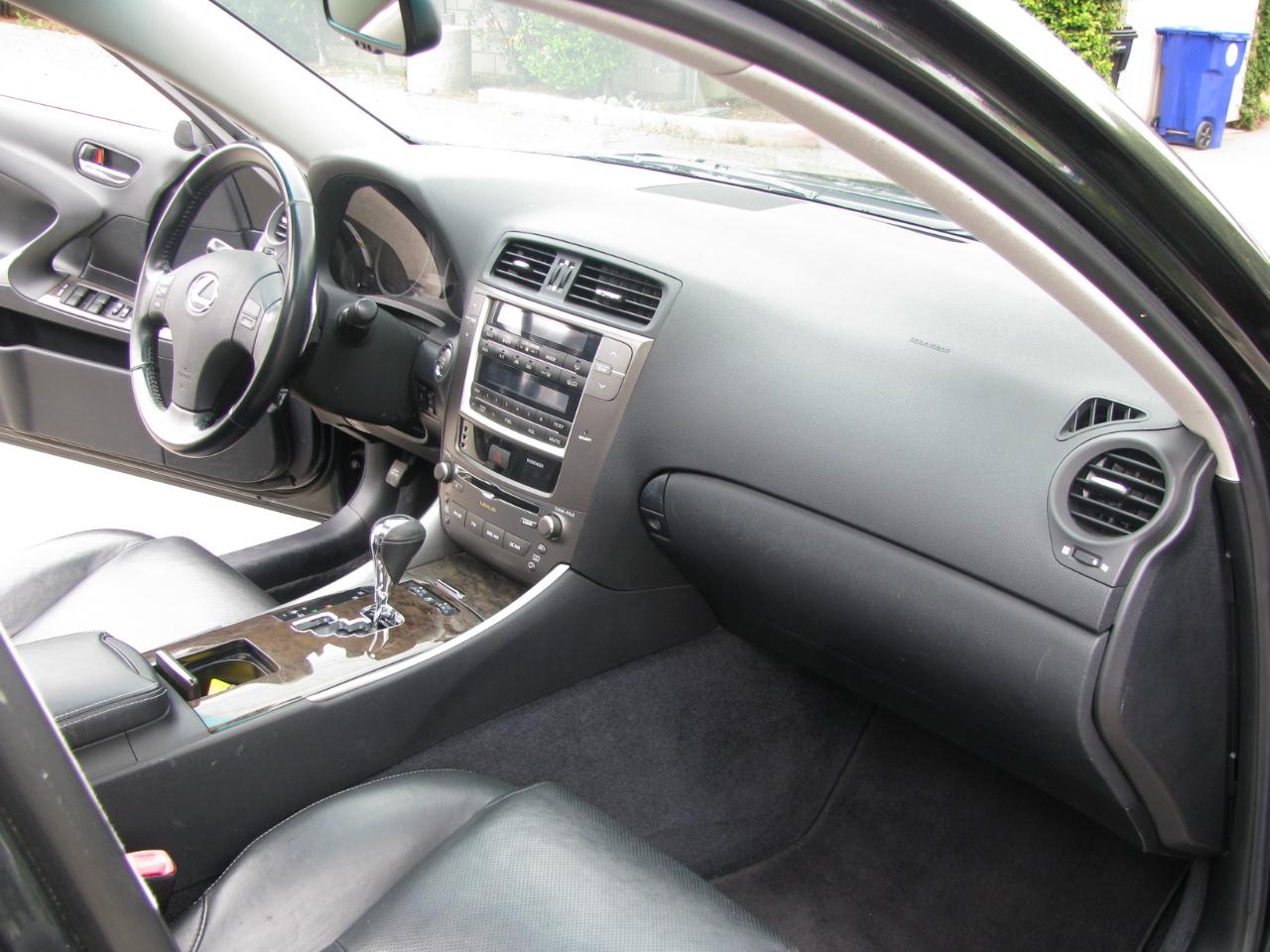 Lexus IS 250 4dr Sport Sdn Auto RWD 2009