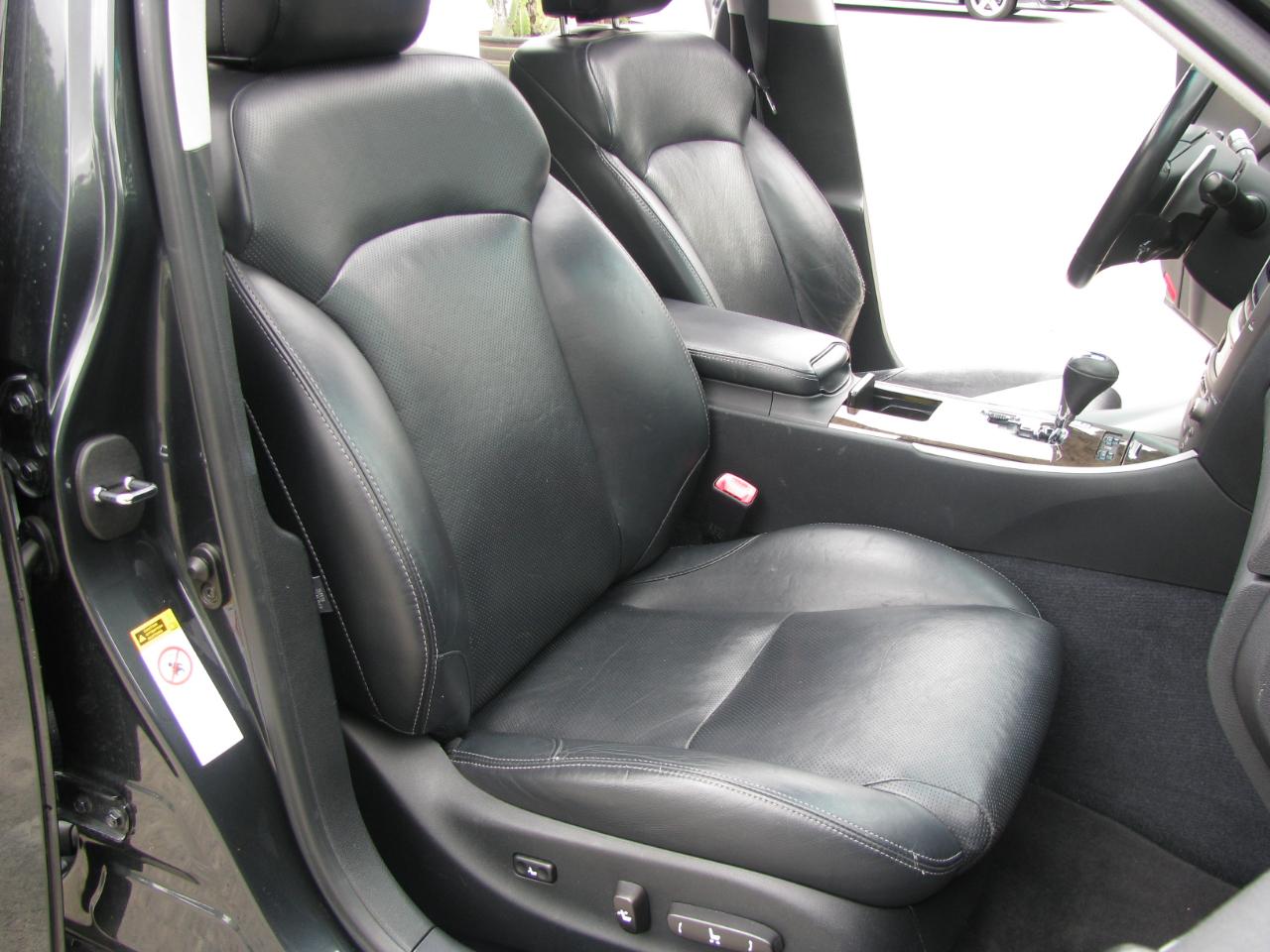 Lexus IS 250 4dr Sport Sdn Auto RWD 2009