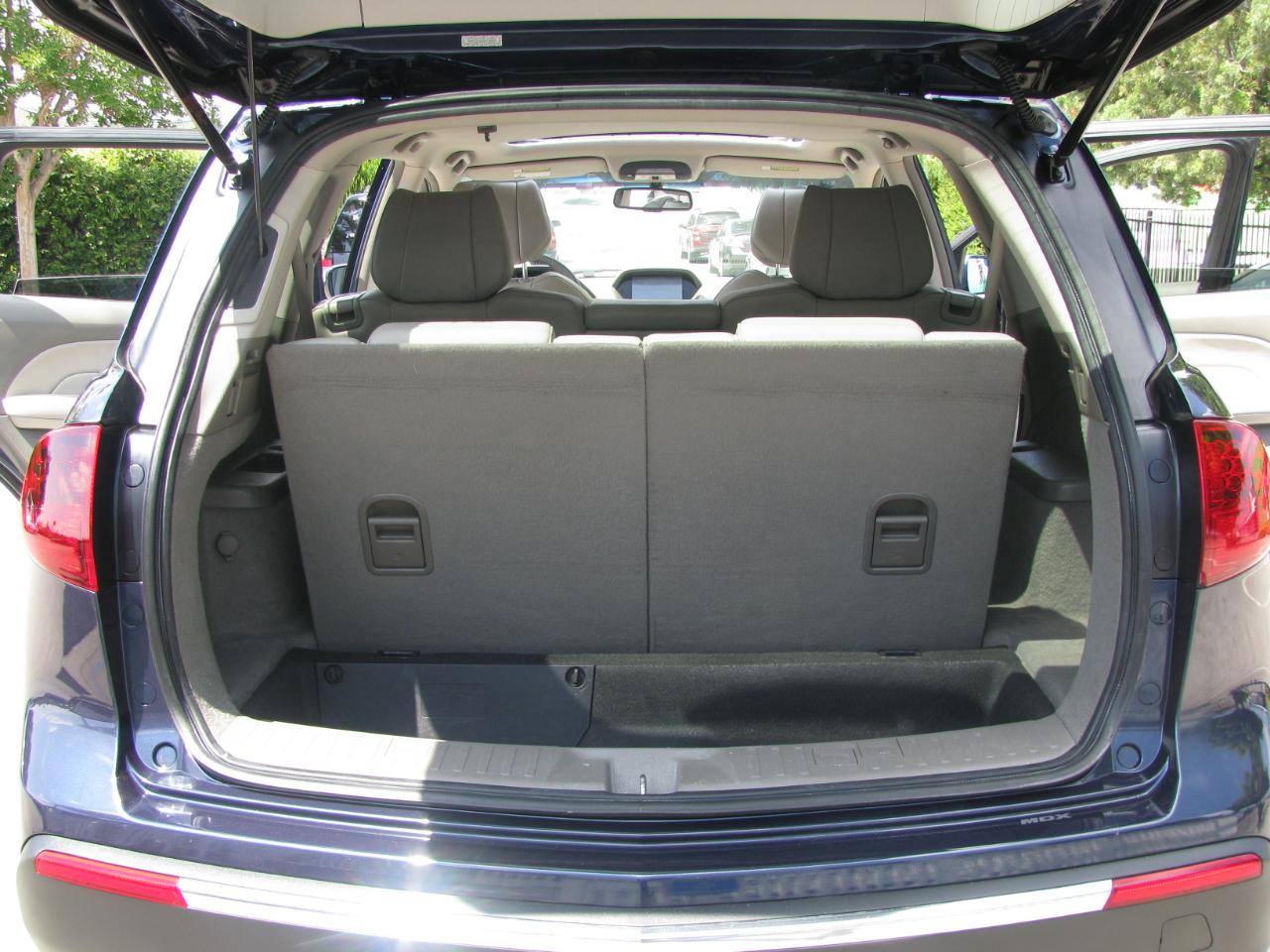 Acura MDX AWD 4dr Tech Pkg 2011