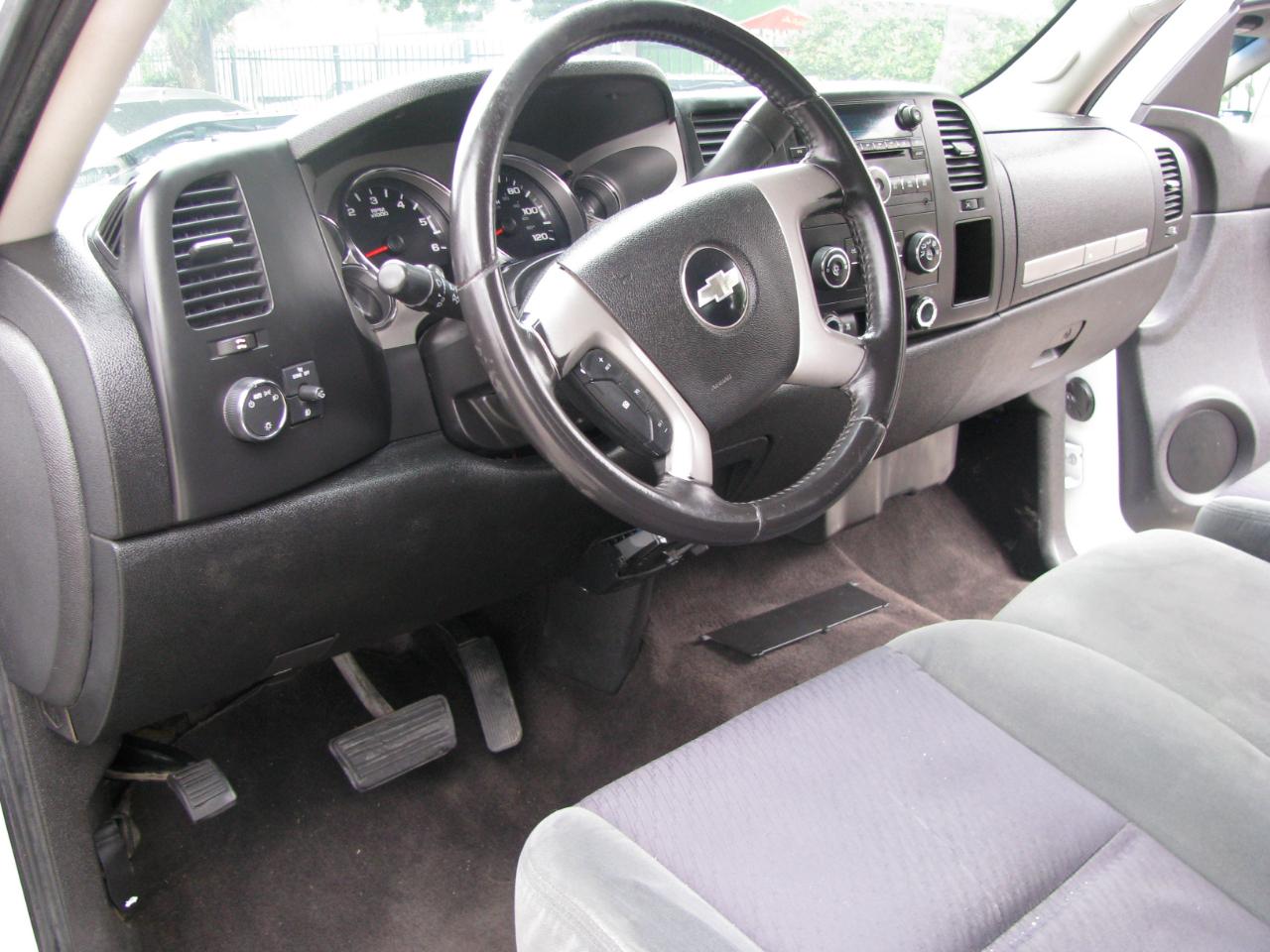 Chevrolet Silverado 1500 2WD Ext Cab 157.5" LT 2009