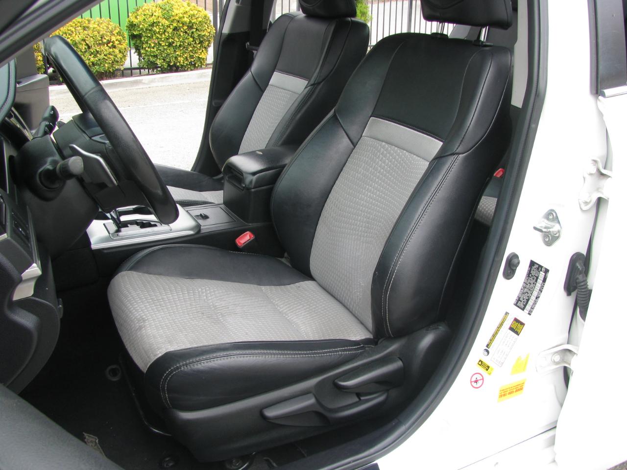 Toyota Camry 4dr Sdn SE Auto (Natl) 2013