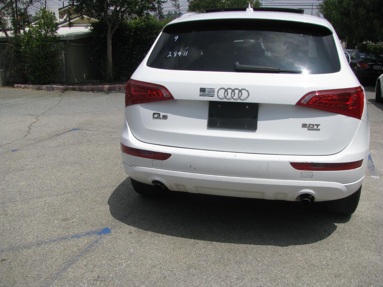 Audi Q5 quattro 4dr 2.0T Premium 2011