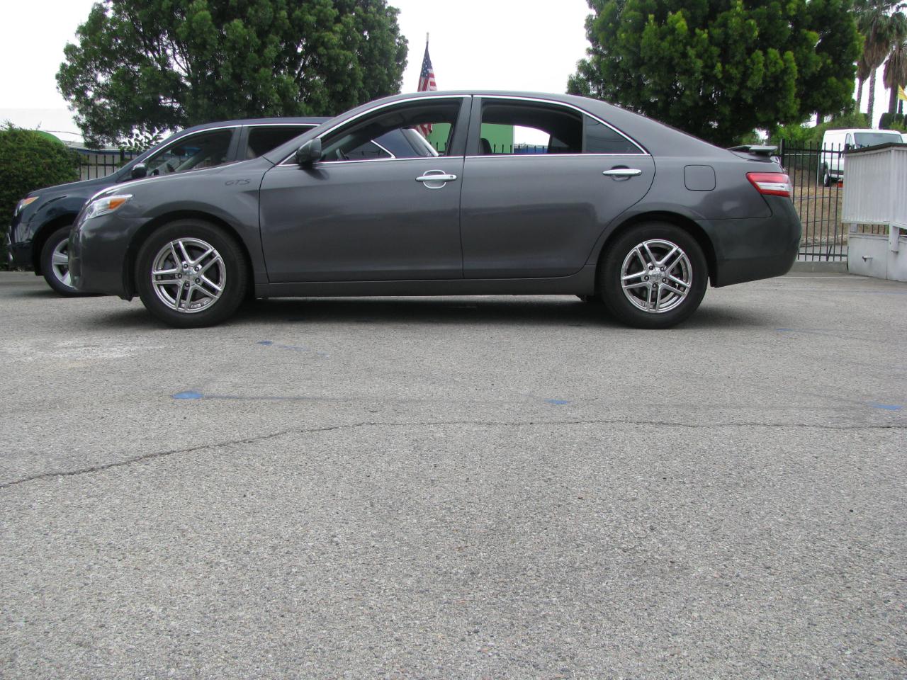 2011 Toyota Camry 4dr Sdn LE Auto