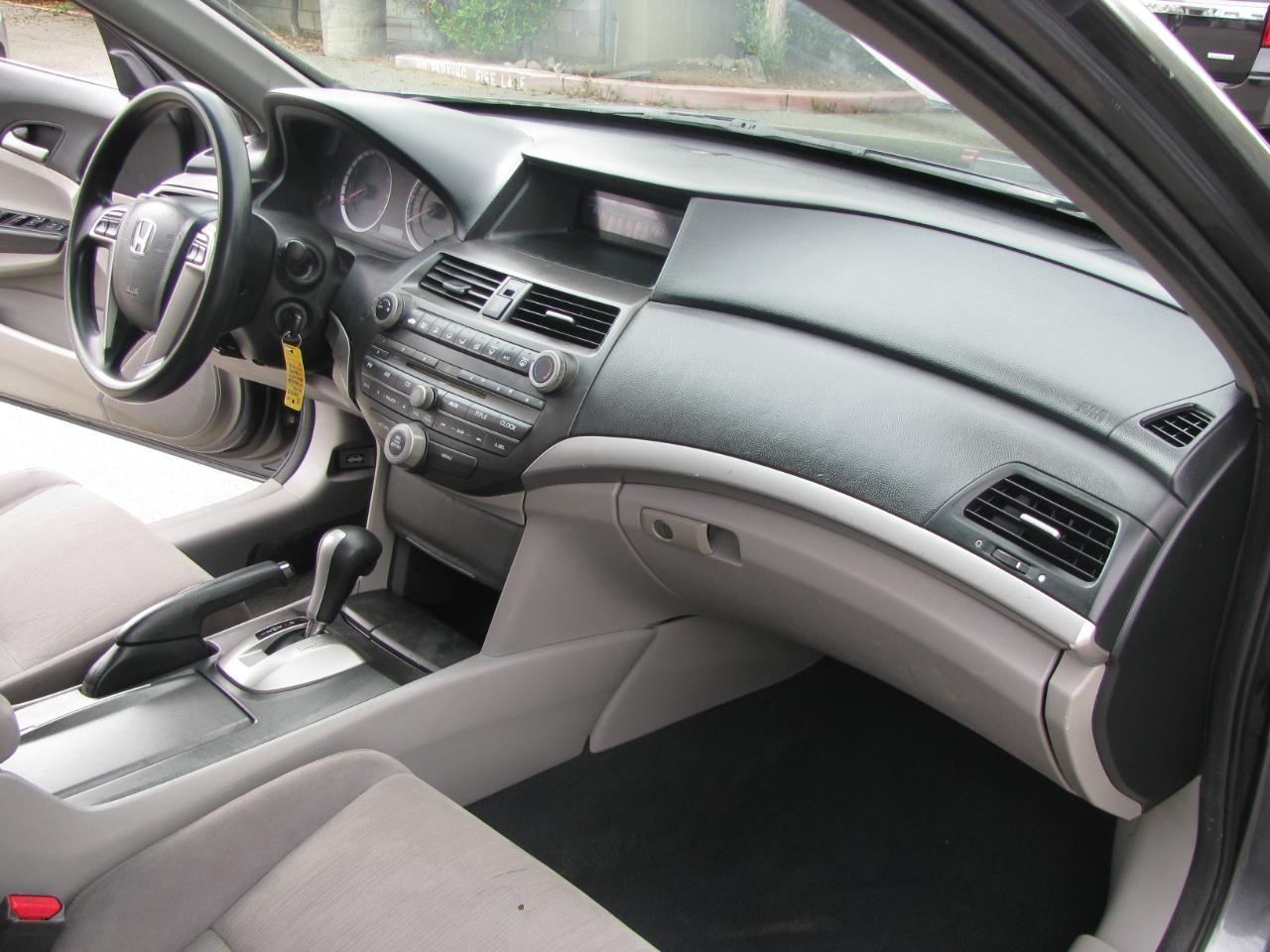 Honda Accord Sdn 4dr I4 Auto LX 2012