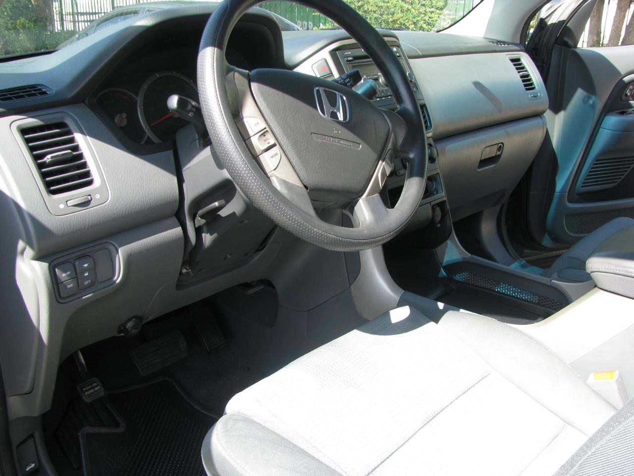 Honda Pilot 2WD 4dr VP 2008
