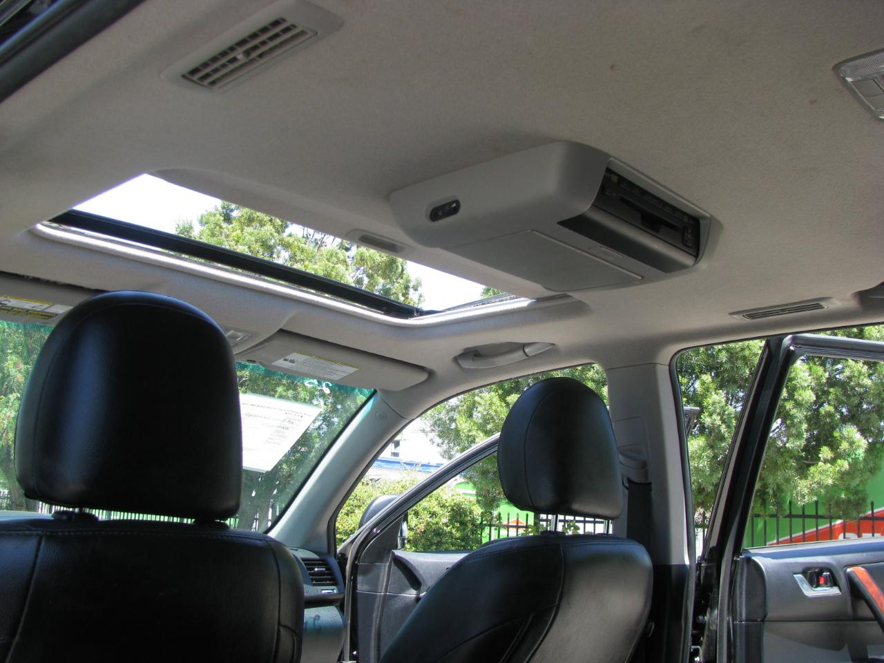 Toyota Highlander FWD 4dr V6 Limited (Natl) 2011