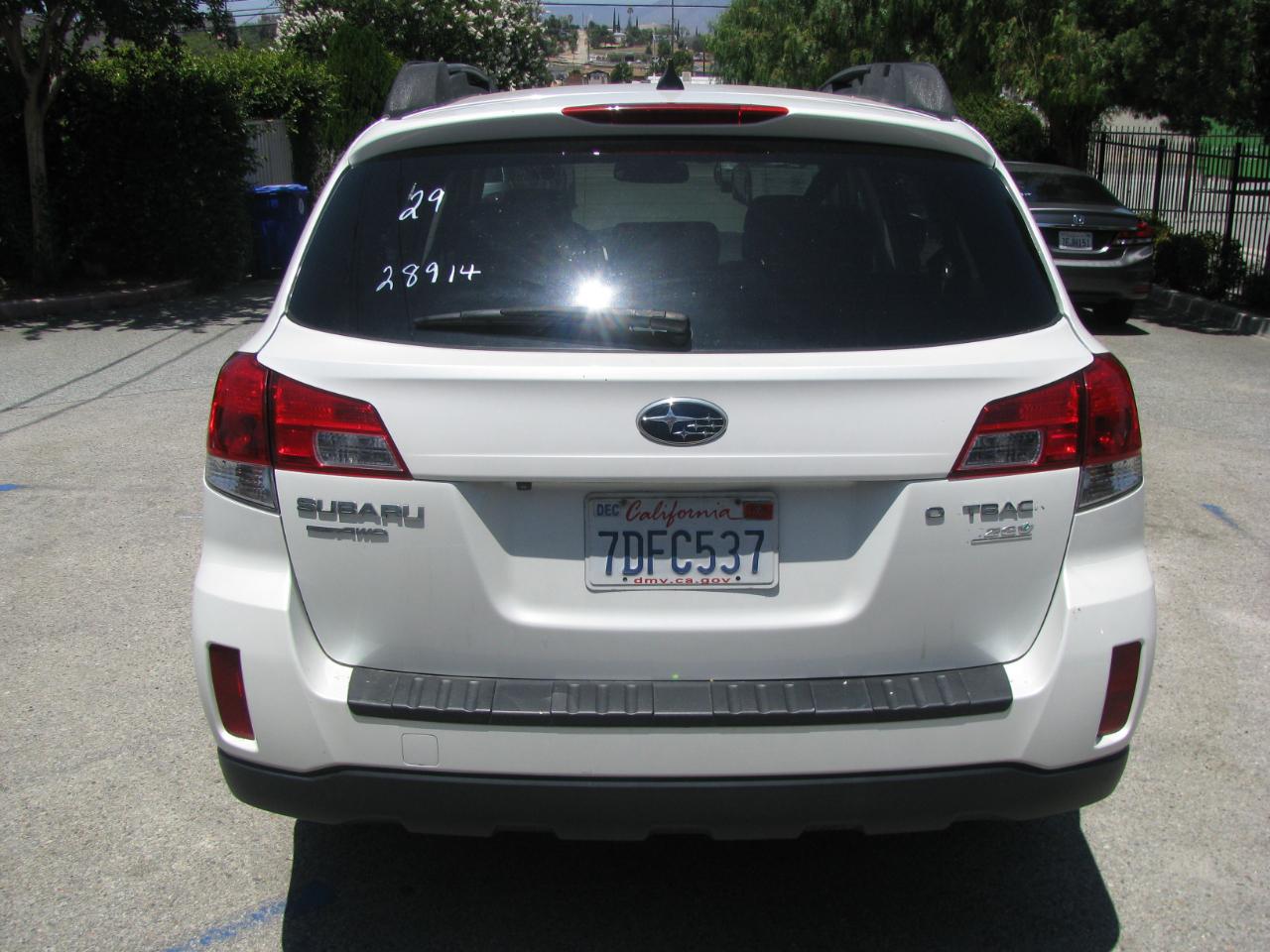 Subaru Outback 4dr Wgn H4 Auto 2.5i Limited 2014