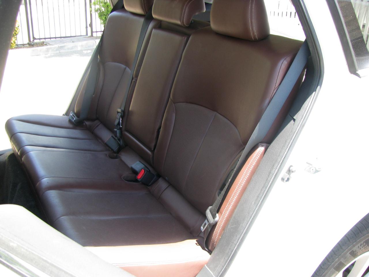 Subaru Outback 4dr Wgn H4 Auto 2.5i Limited 2014