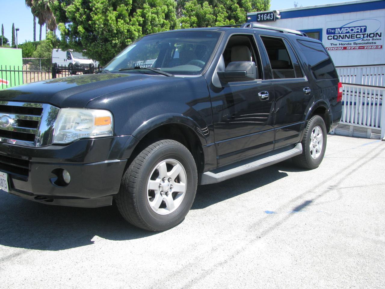 Ford Expedition 4WD 4dr XLT 2010