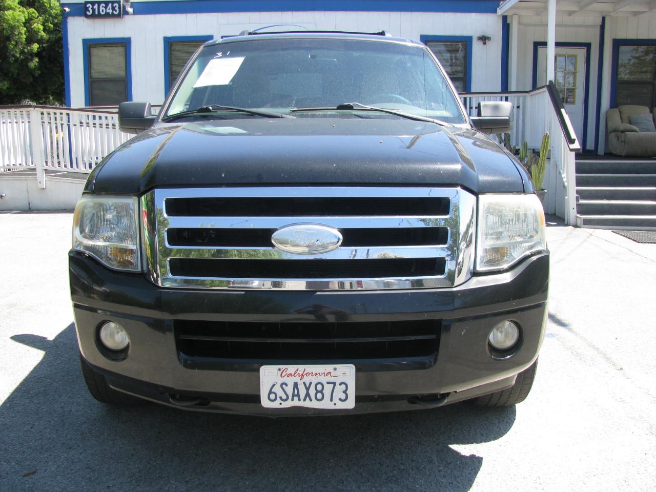 Ford Expedition 4WD 4dr XLT 2010
