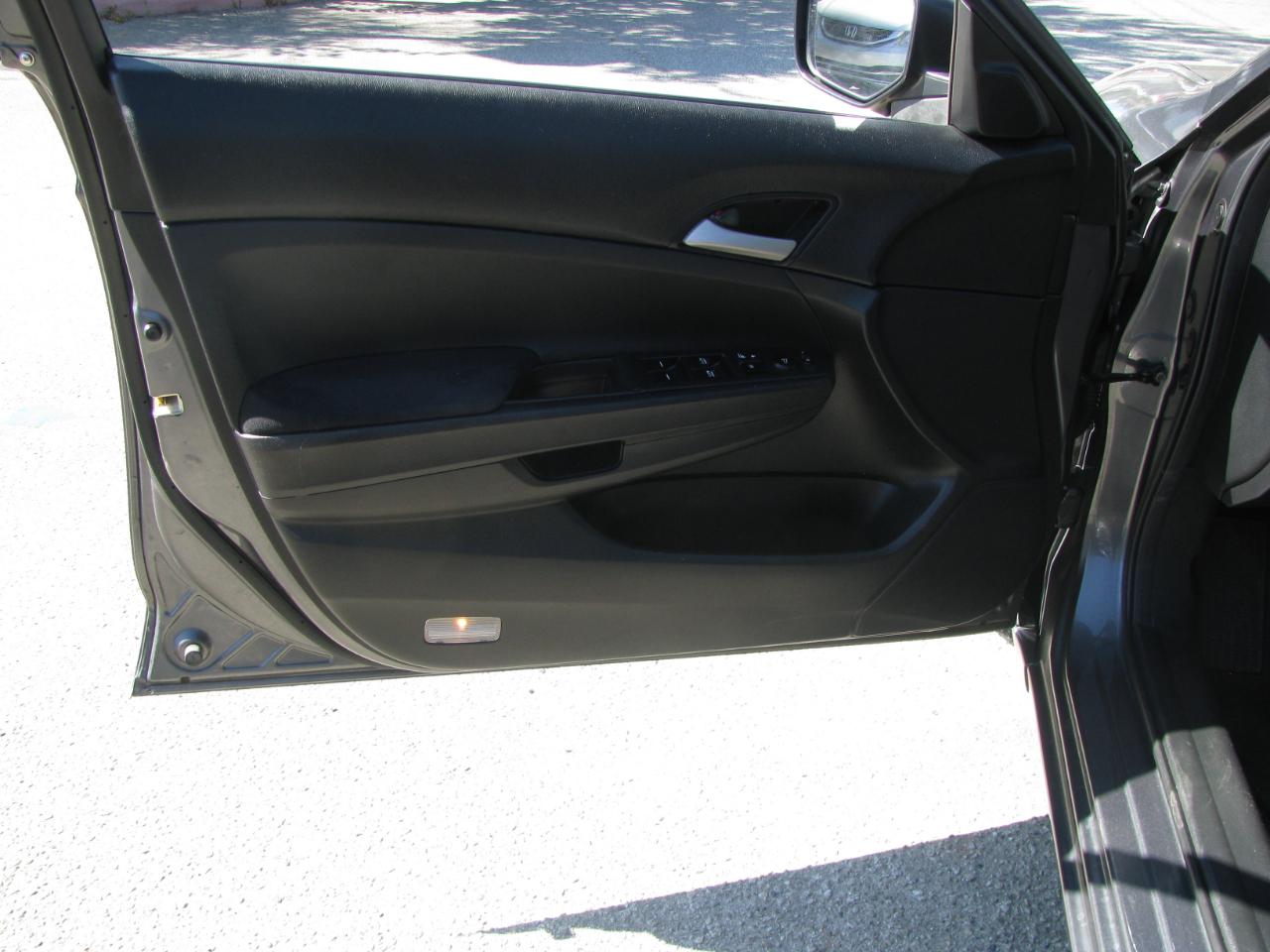 Honda Accord Sdn 4dr I4 Auto LX-P 2010