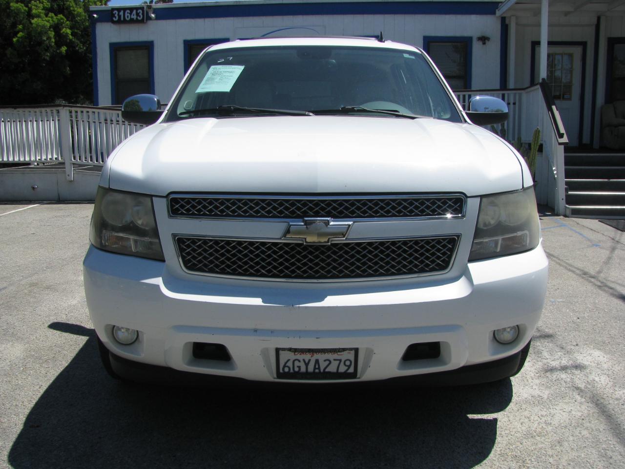 Chevrolet Suburban 2WD 4dr 1500 LTZ 2009