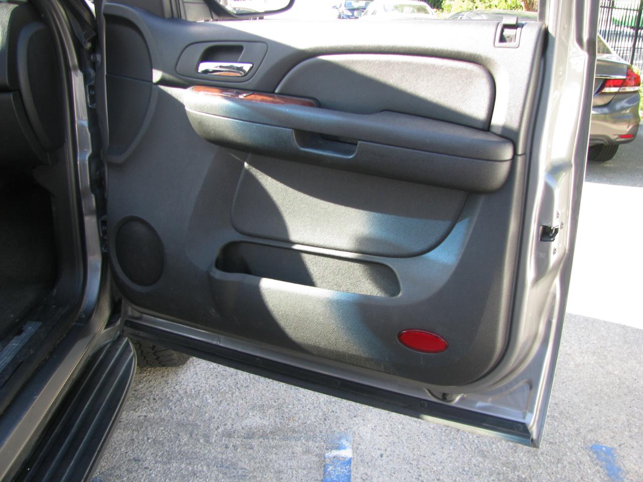 Chevrolet Tahoe 4WD 4dr 1500 LT 2007