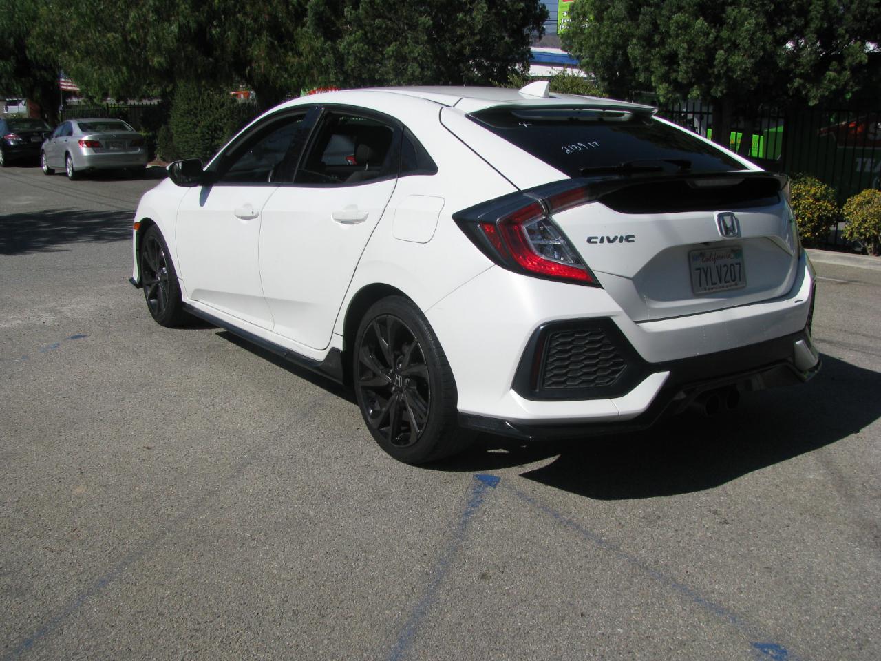 Honda Civic Hatchback Sport CVT 2017