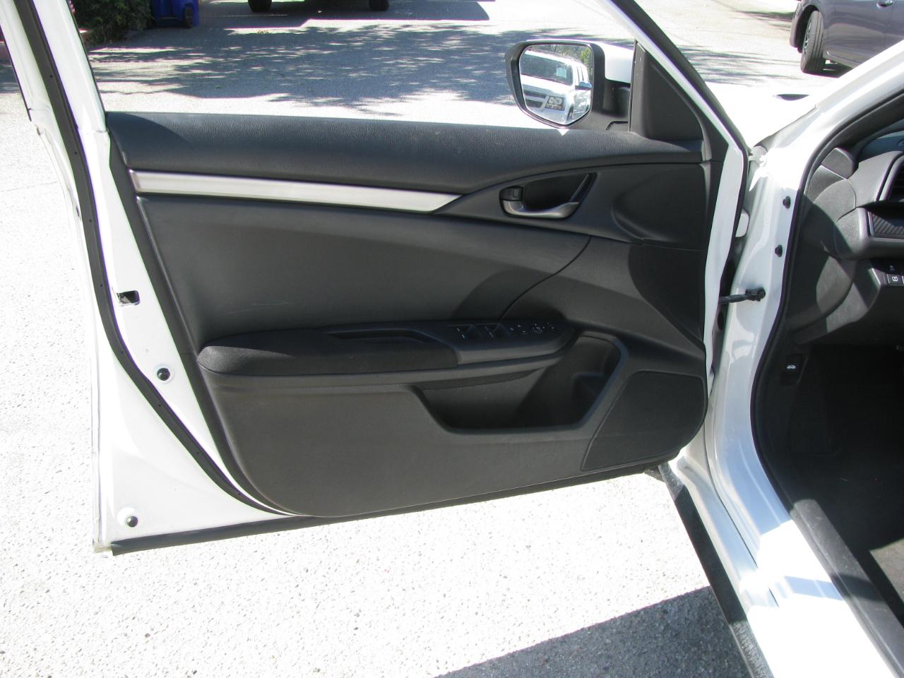 Honda Civic Hatchback Sport CVT 2017