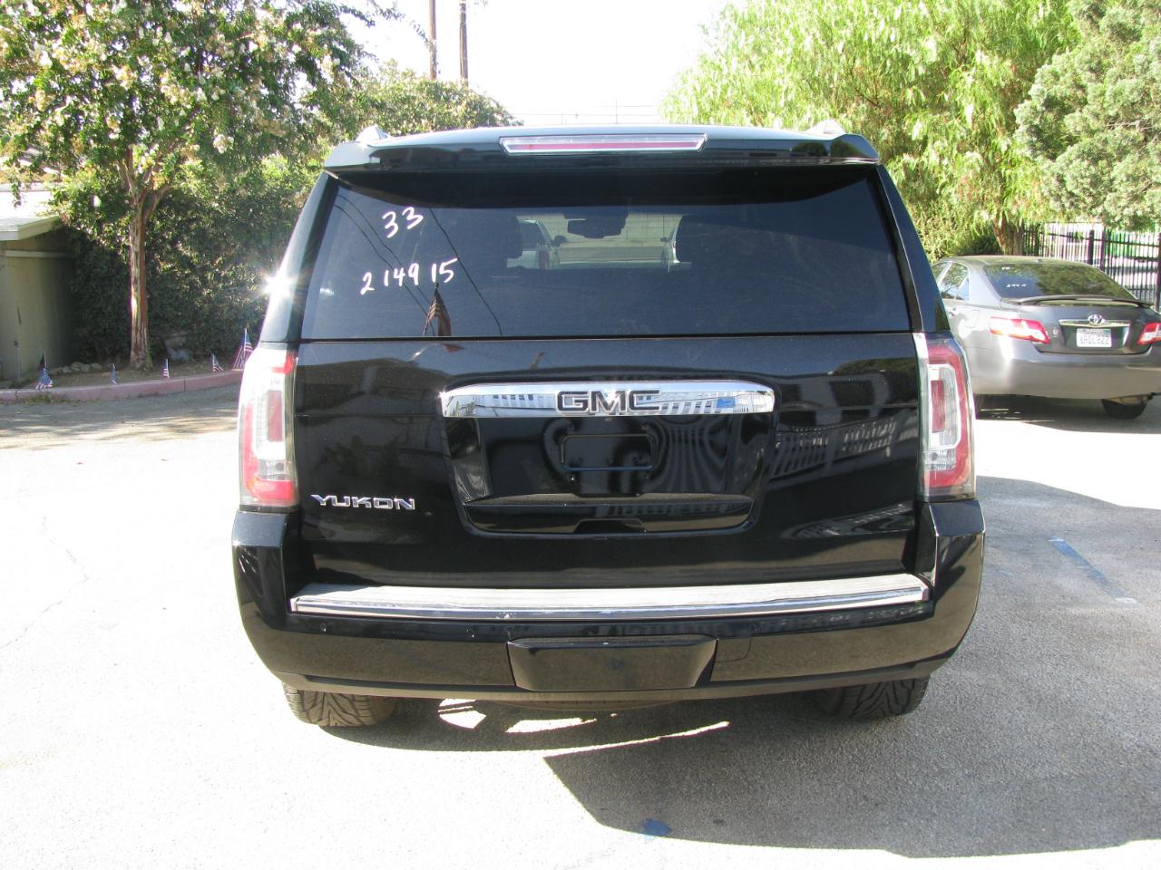 GMC Yukon 4WD 4dr Denali 2015