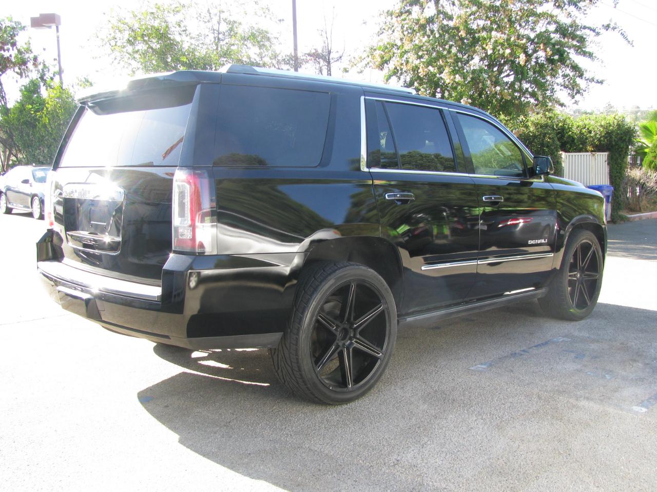 GMC Yukon 4WD 4dr Denali 2015