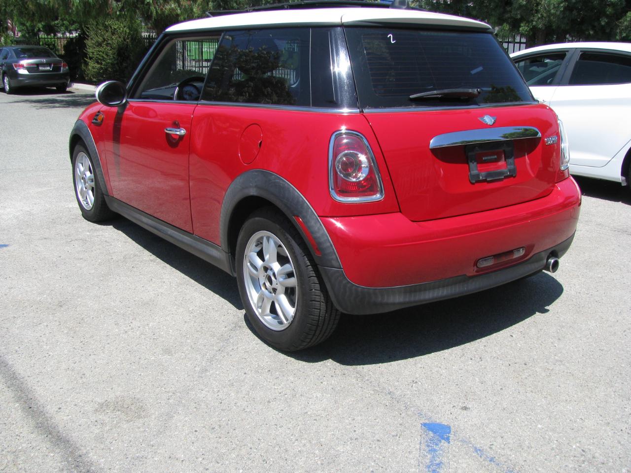 MINI Cooper Hardtop 2dr Cpe 2012