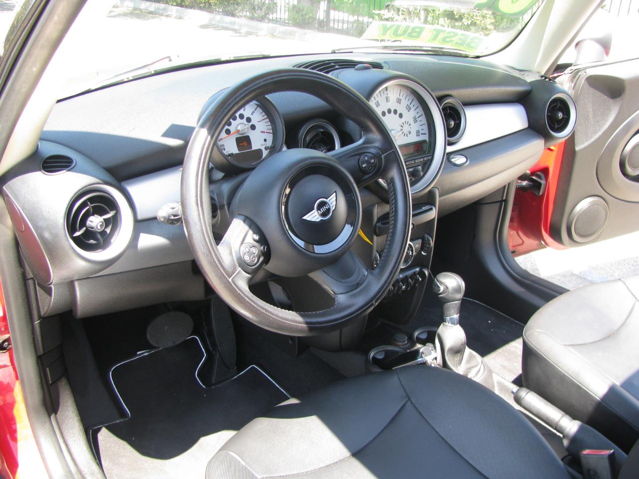 MINI Cooper Hardtop 2dr Cpe 2012