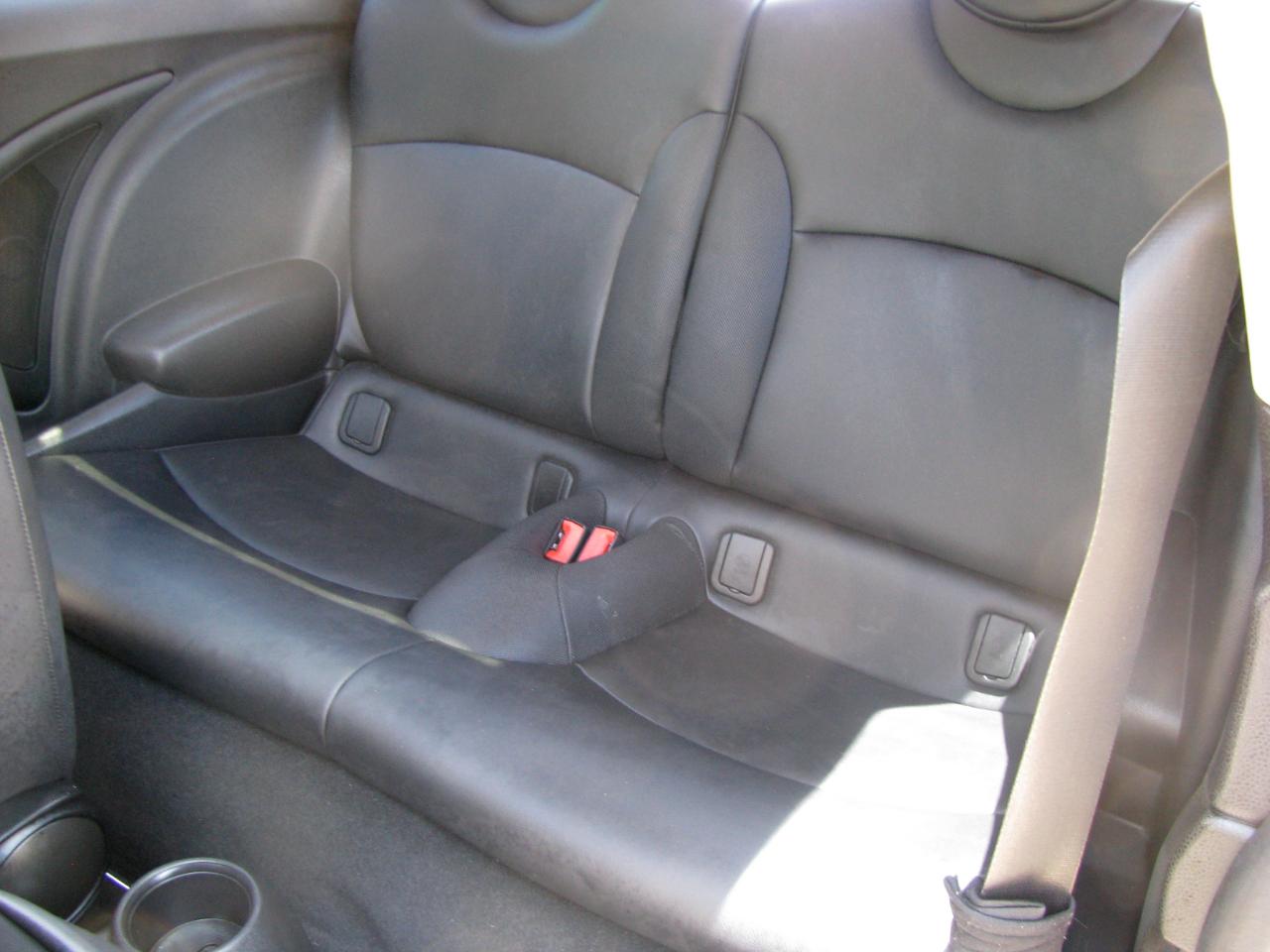 MINI Cooper Hardtop 2dr Cpe 2012