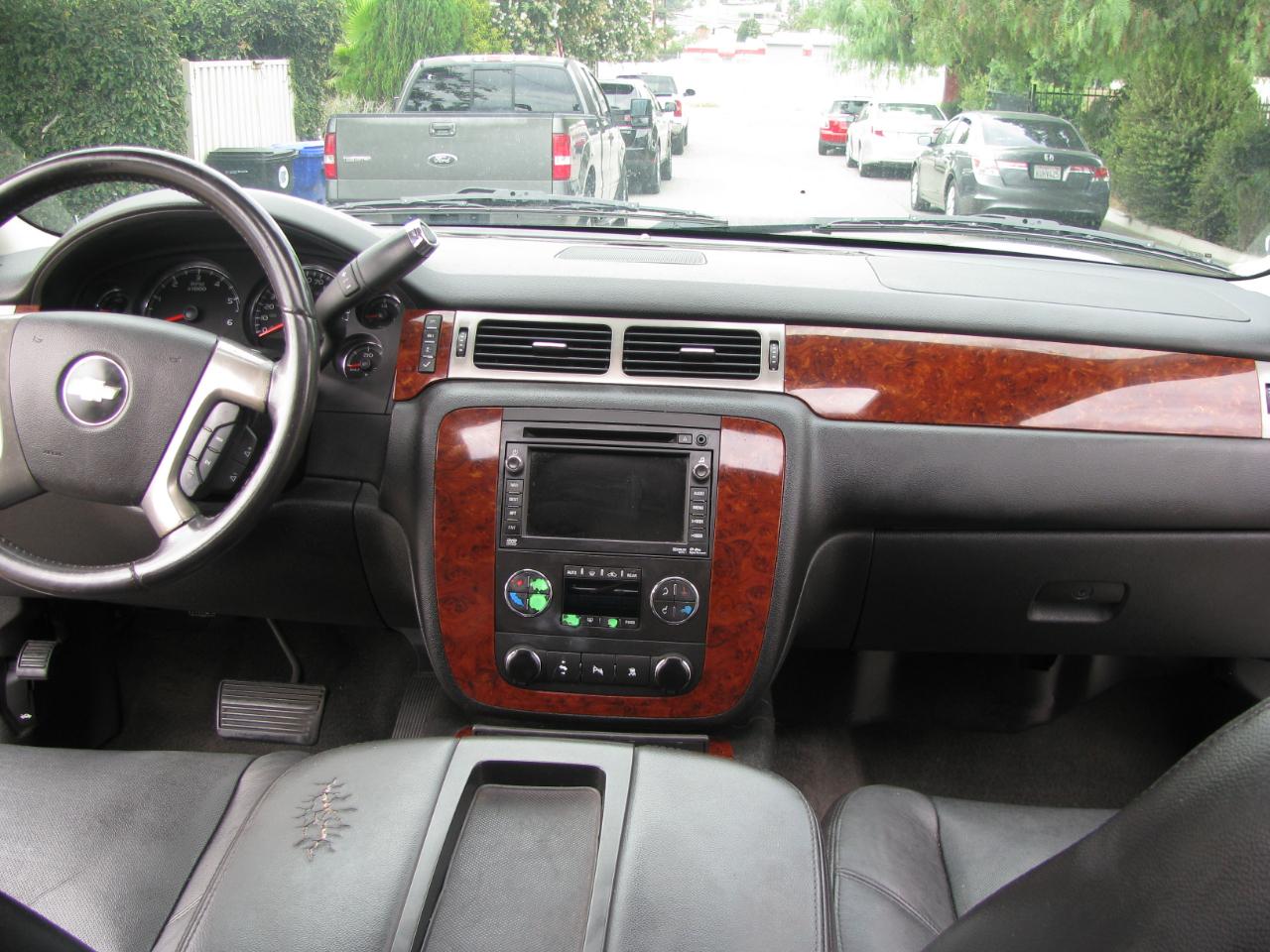 Chevrolet Tahoe 2WD 4dr 1500 LTZ 2009