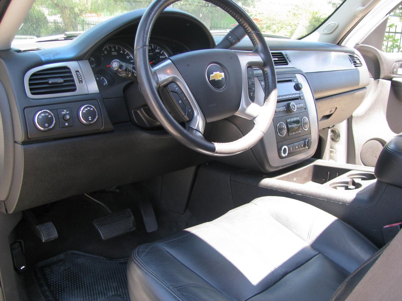 Chevrolet Tahoe 4WD 4dr 1500 LT 2011