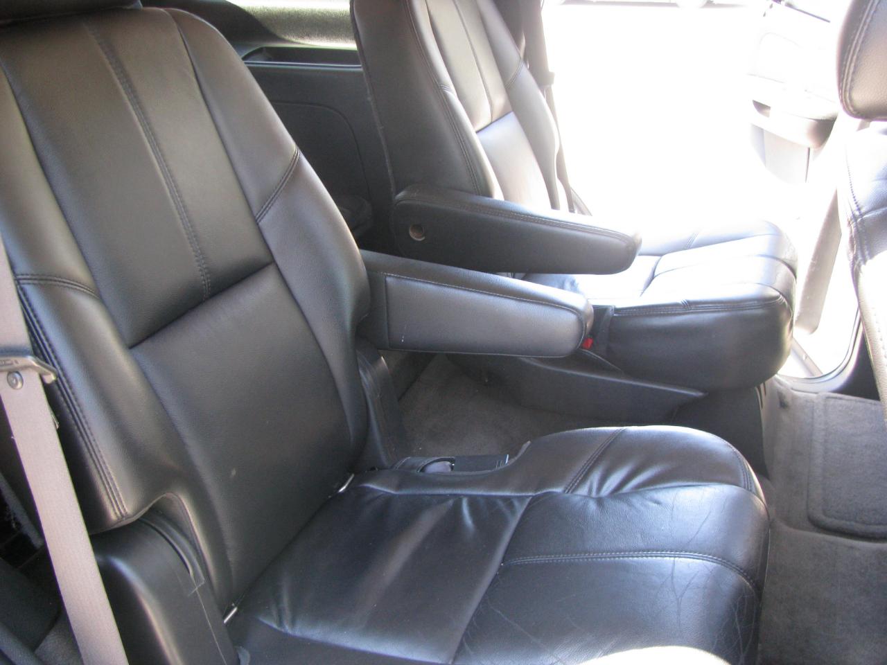 Chevrolet Tahoe 4WD 4dr 1500 LT 2011