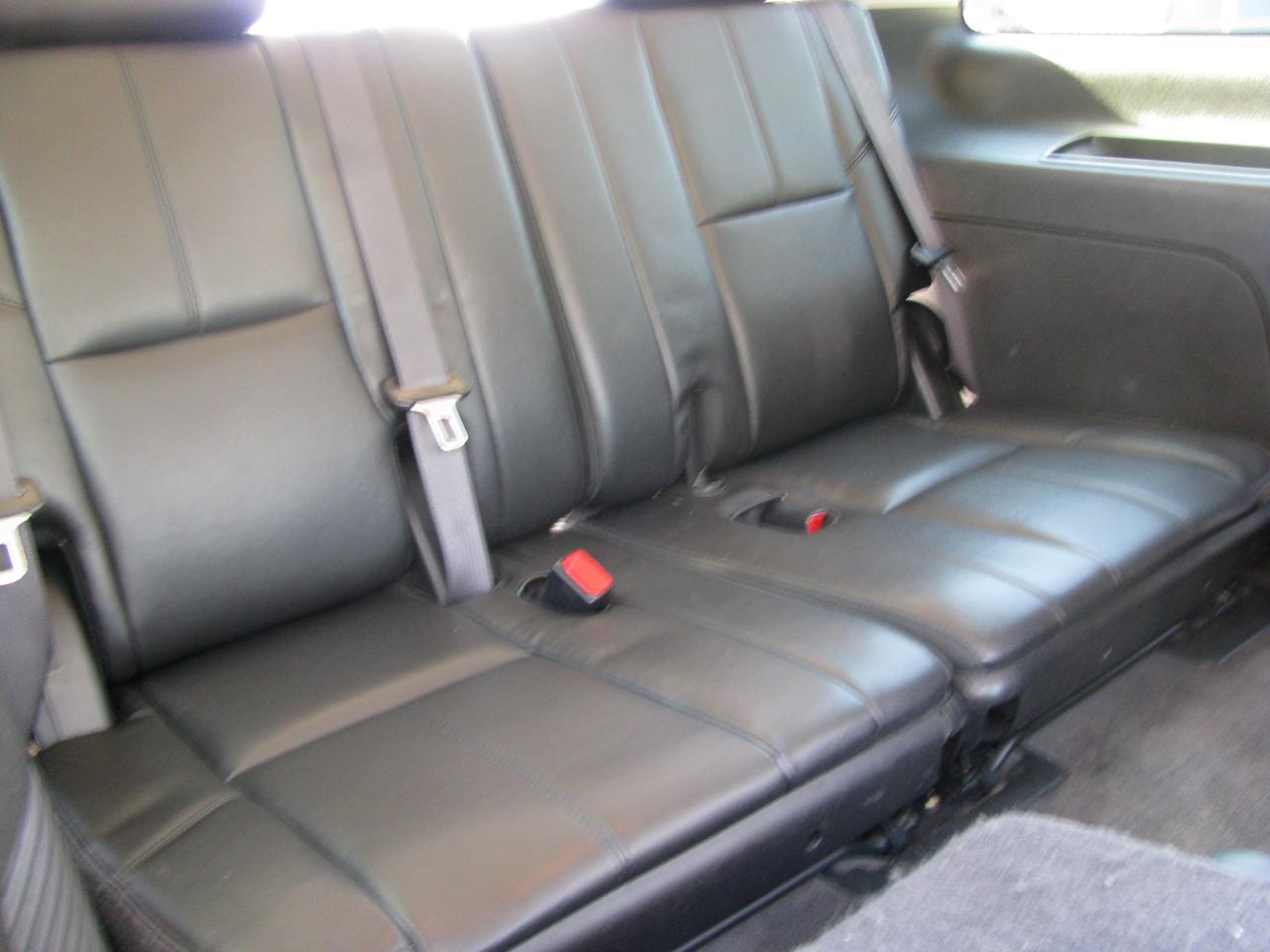 Chevrolet Tahoe 4WD 4dr 1500 LT 2011