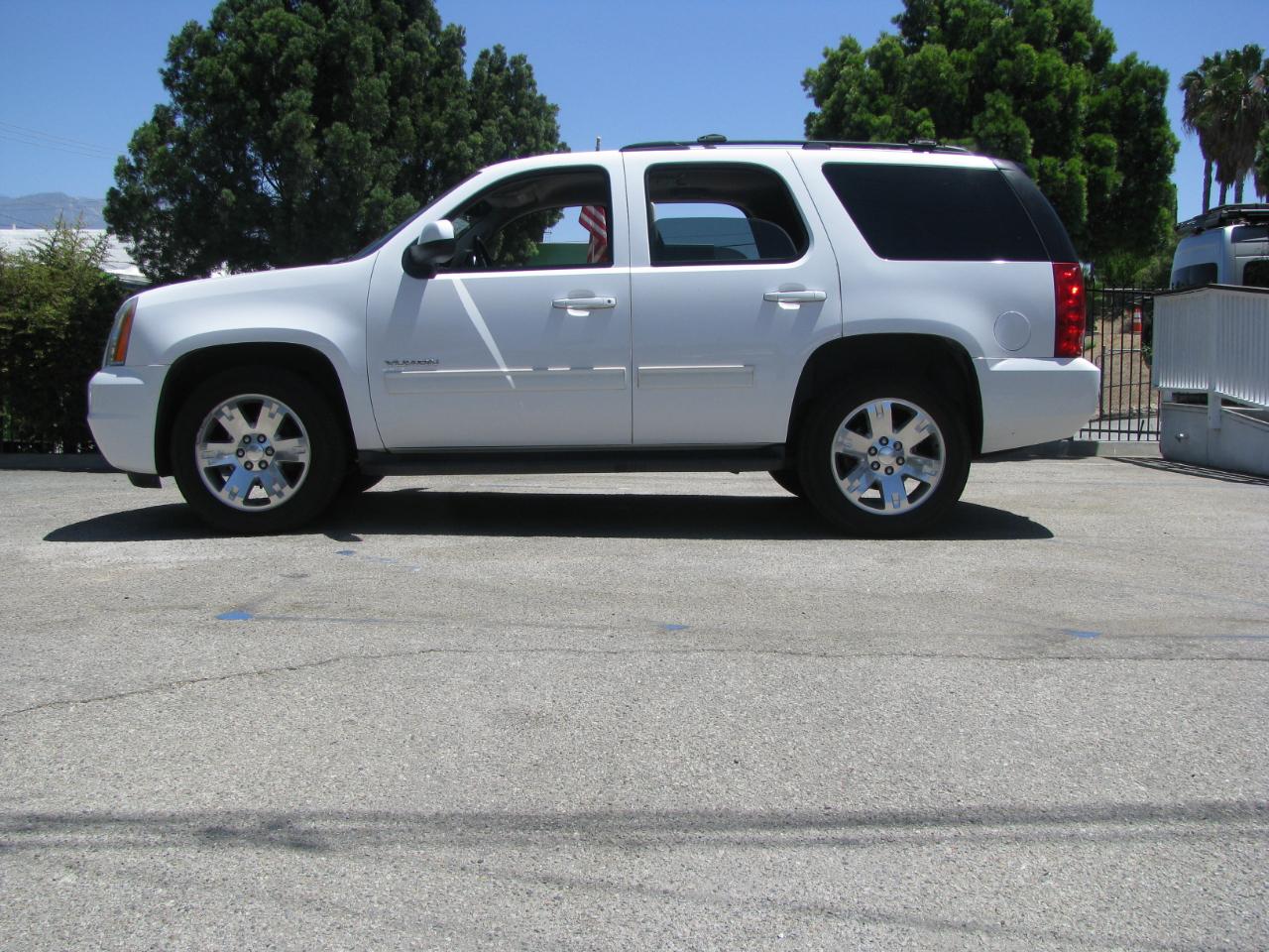 2013 GMC Yukon 2WD 4dr 1500 SLE