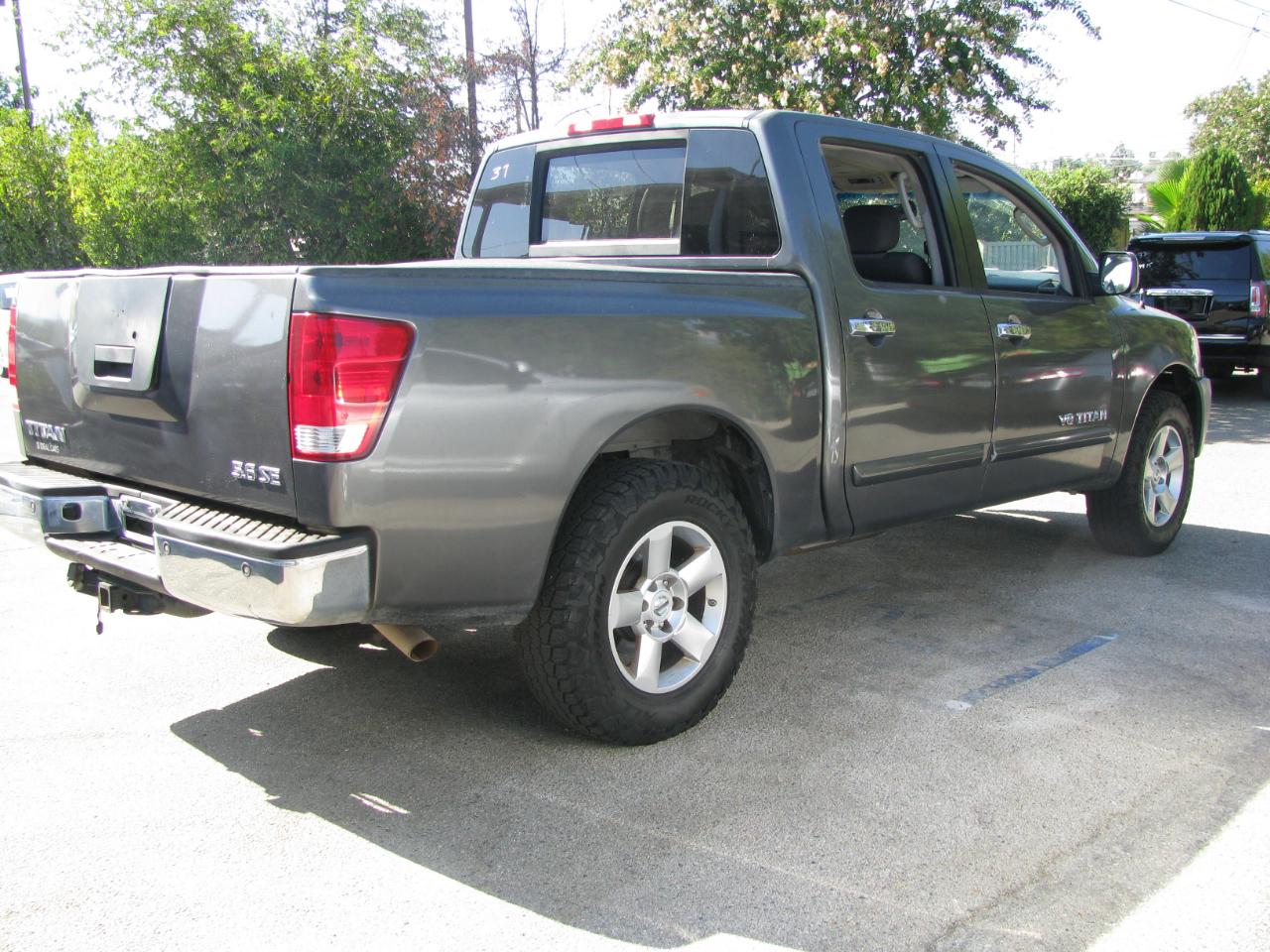 Nissan Titan 2WD Crew Cab SE 2007