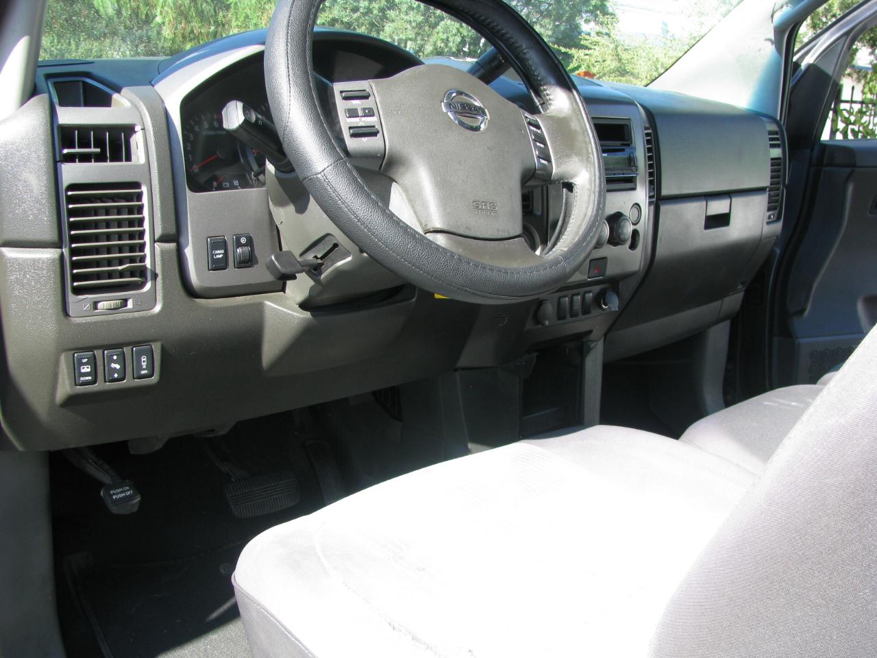 Nissan Titan 2WD Crew Cab SE 2007