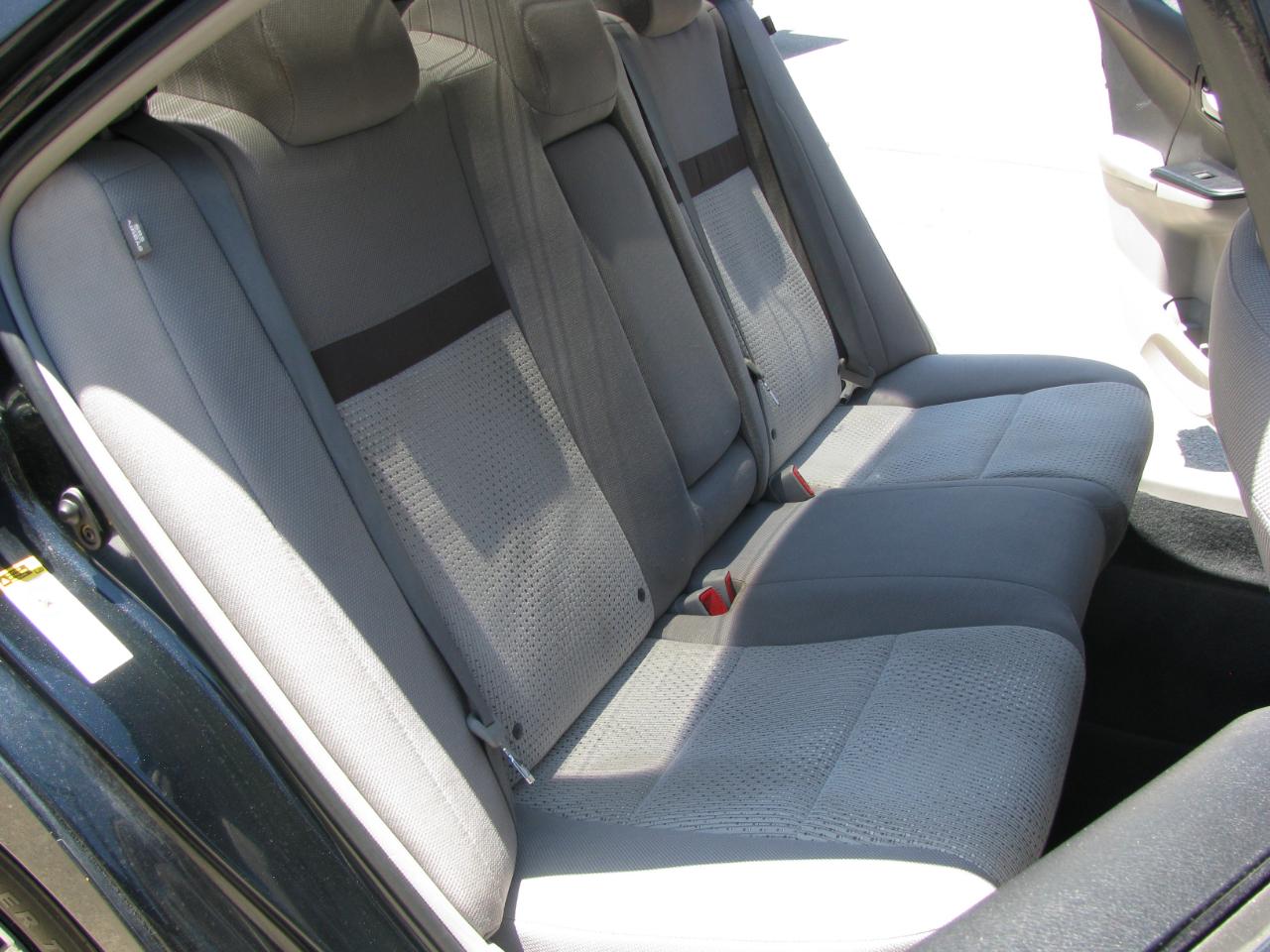 Toyota Camry 4dr Sdn I4 Auto XLE (Natl) 2013